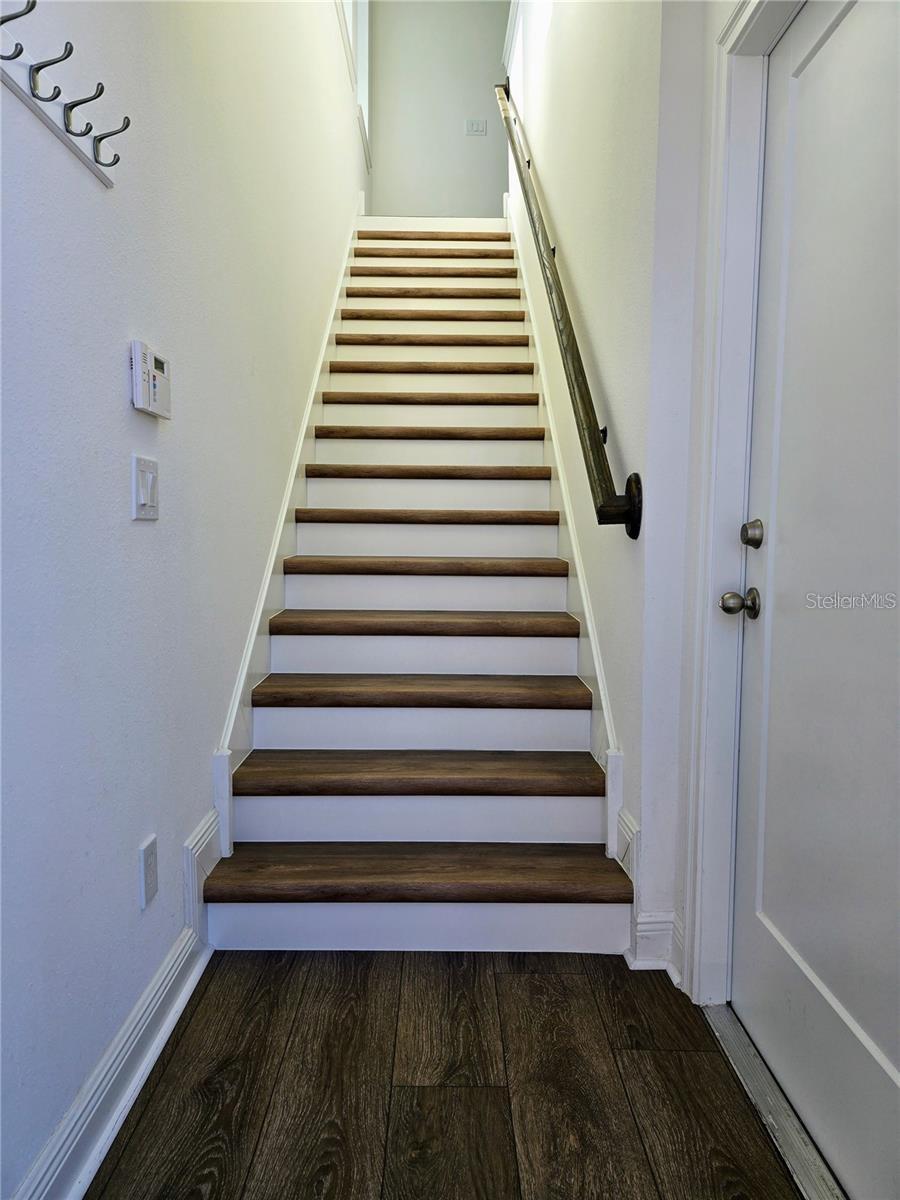 LAUREATE PK PH 10 - Residential Lease