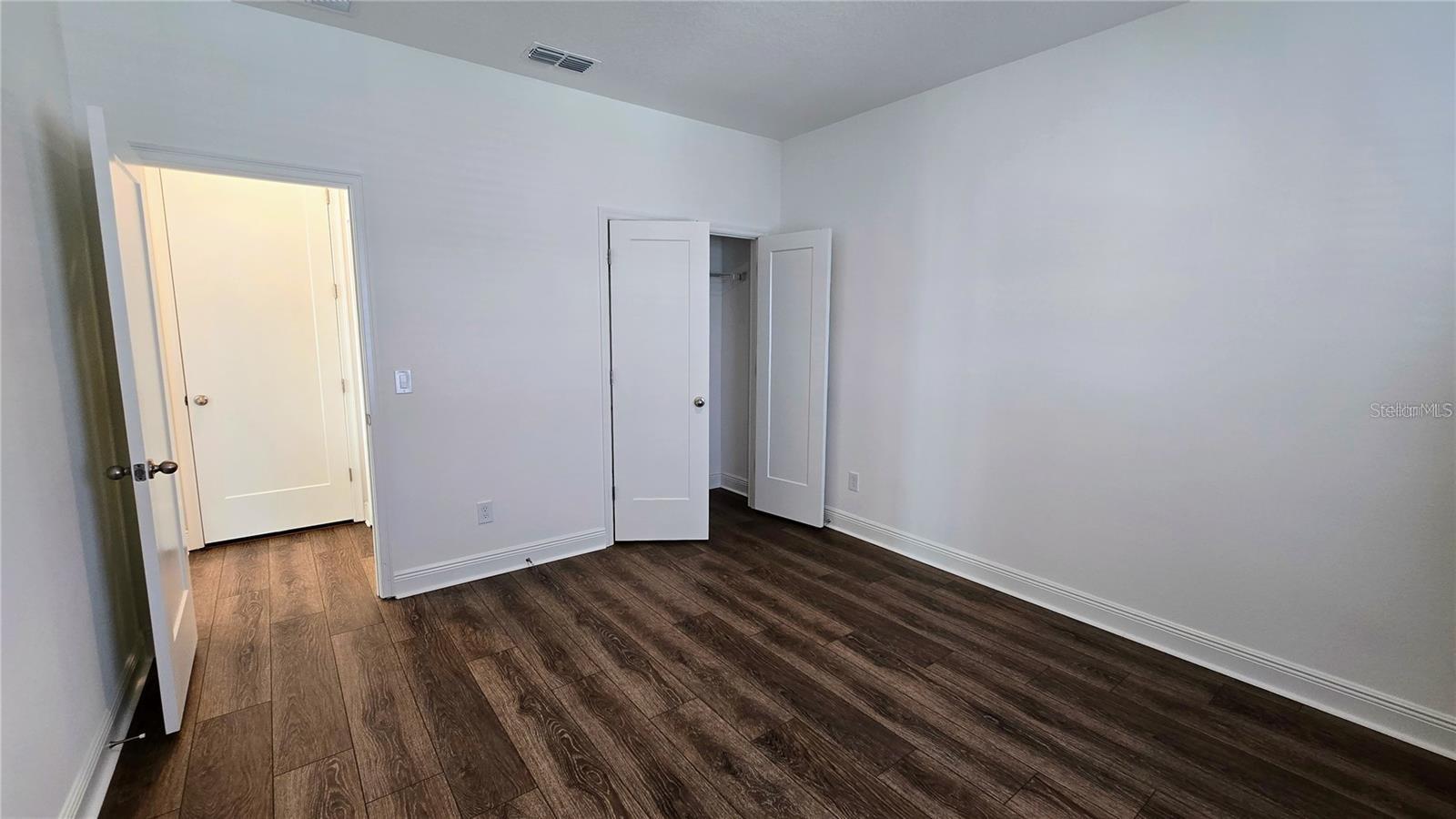 LAUREATE PK PH 10 - Residential Lease