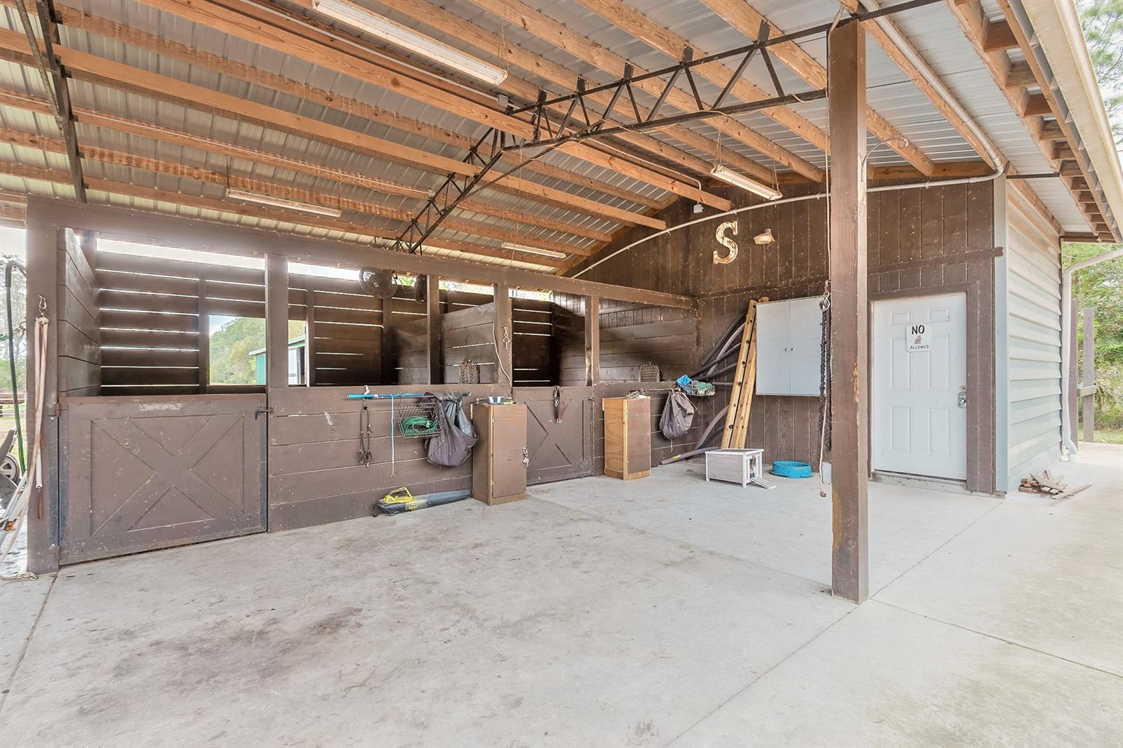 Howe & Currier - Land