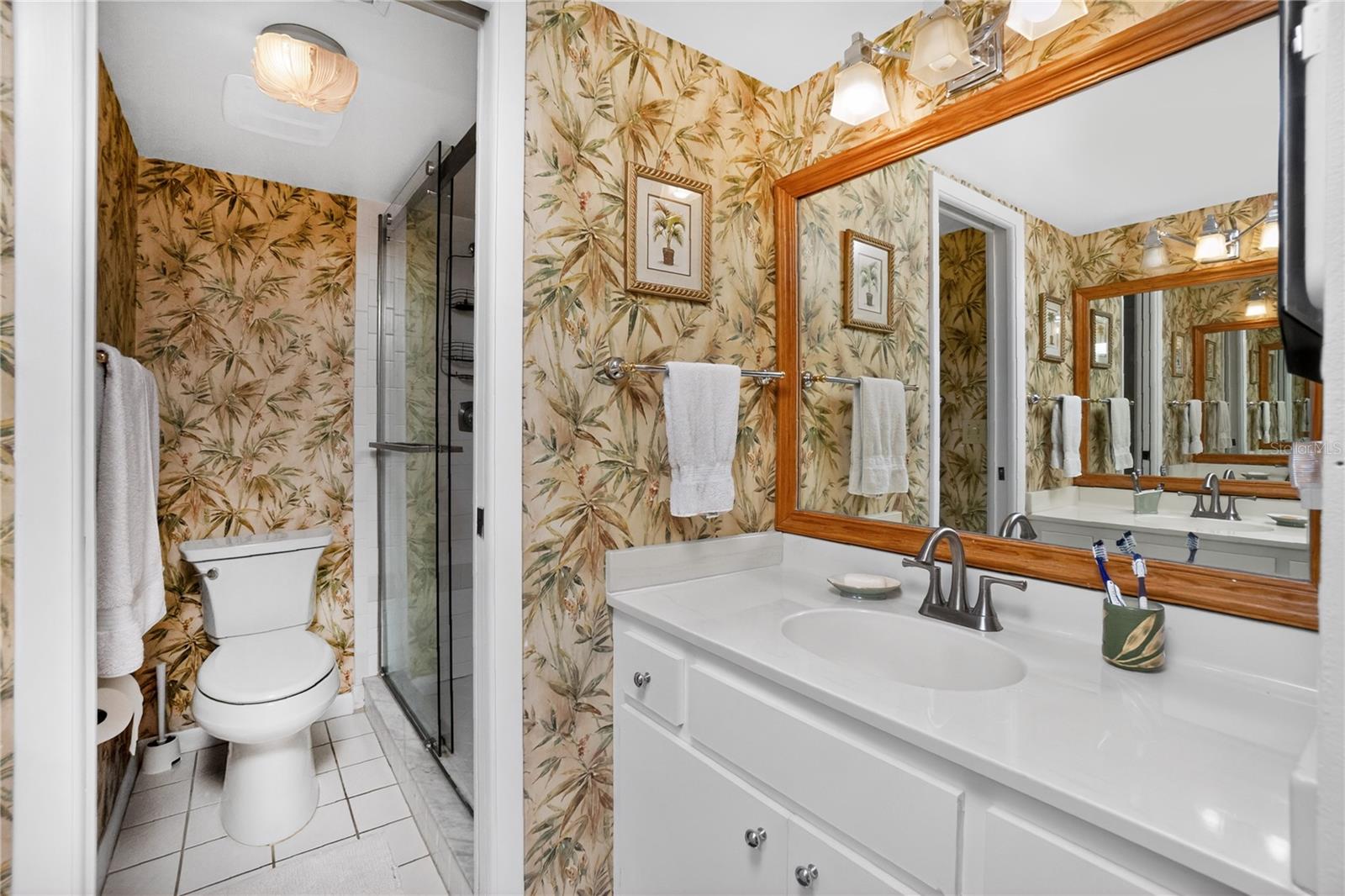 SANDPIPER KEY BLDG 05 - Residential