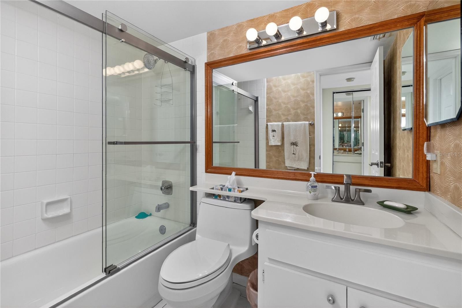 SANDPIPER KEY BLDG 05 - Residential