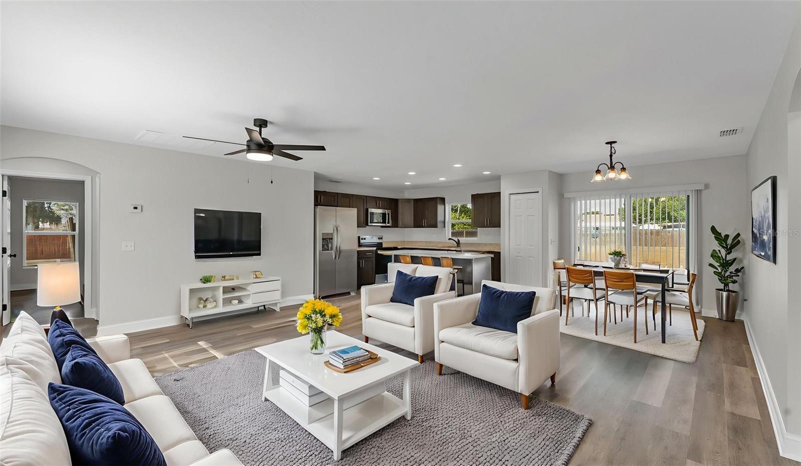 COUNTRY CLUB ESTATES SUB - Residential