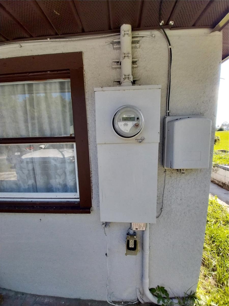 CINDY LANE MOBILE COURT - Residential