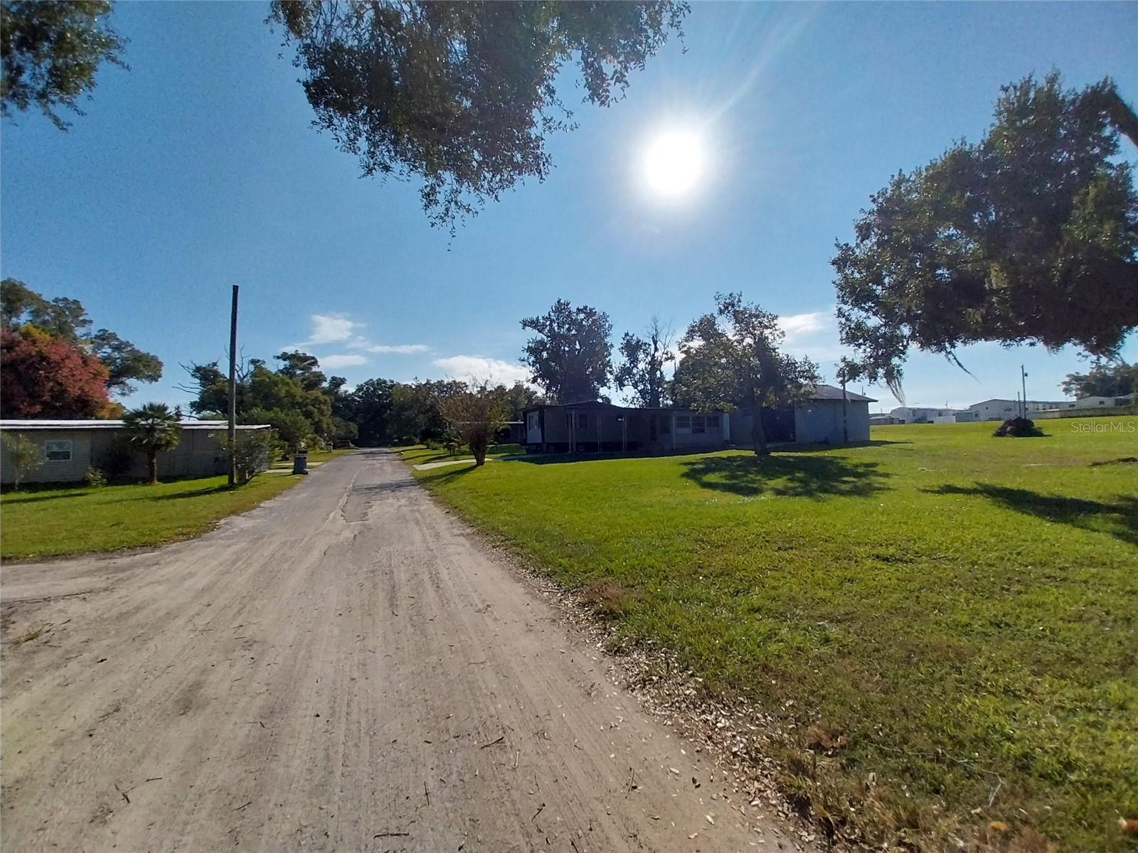 CINDY LANE MOBILE COURT - Residential