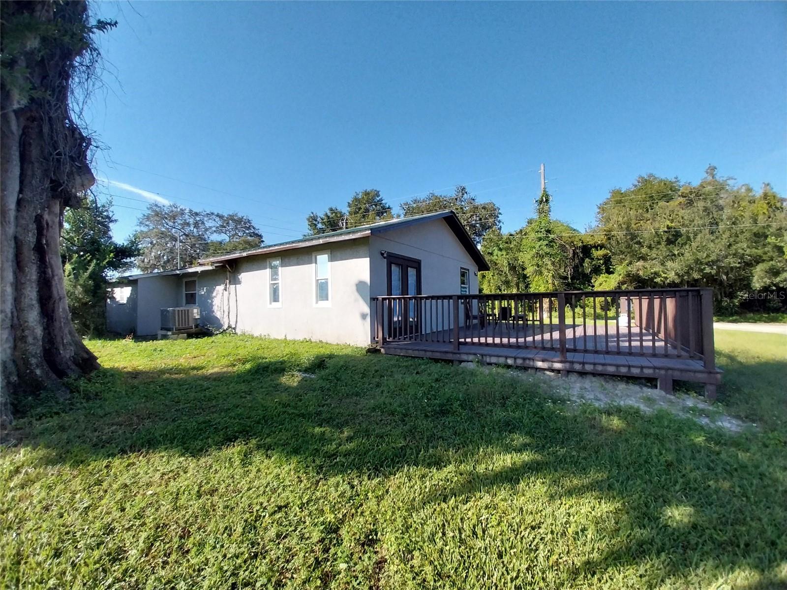 CINDY LANE MOBILE COURT - Residential