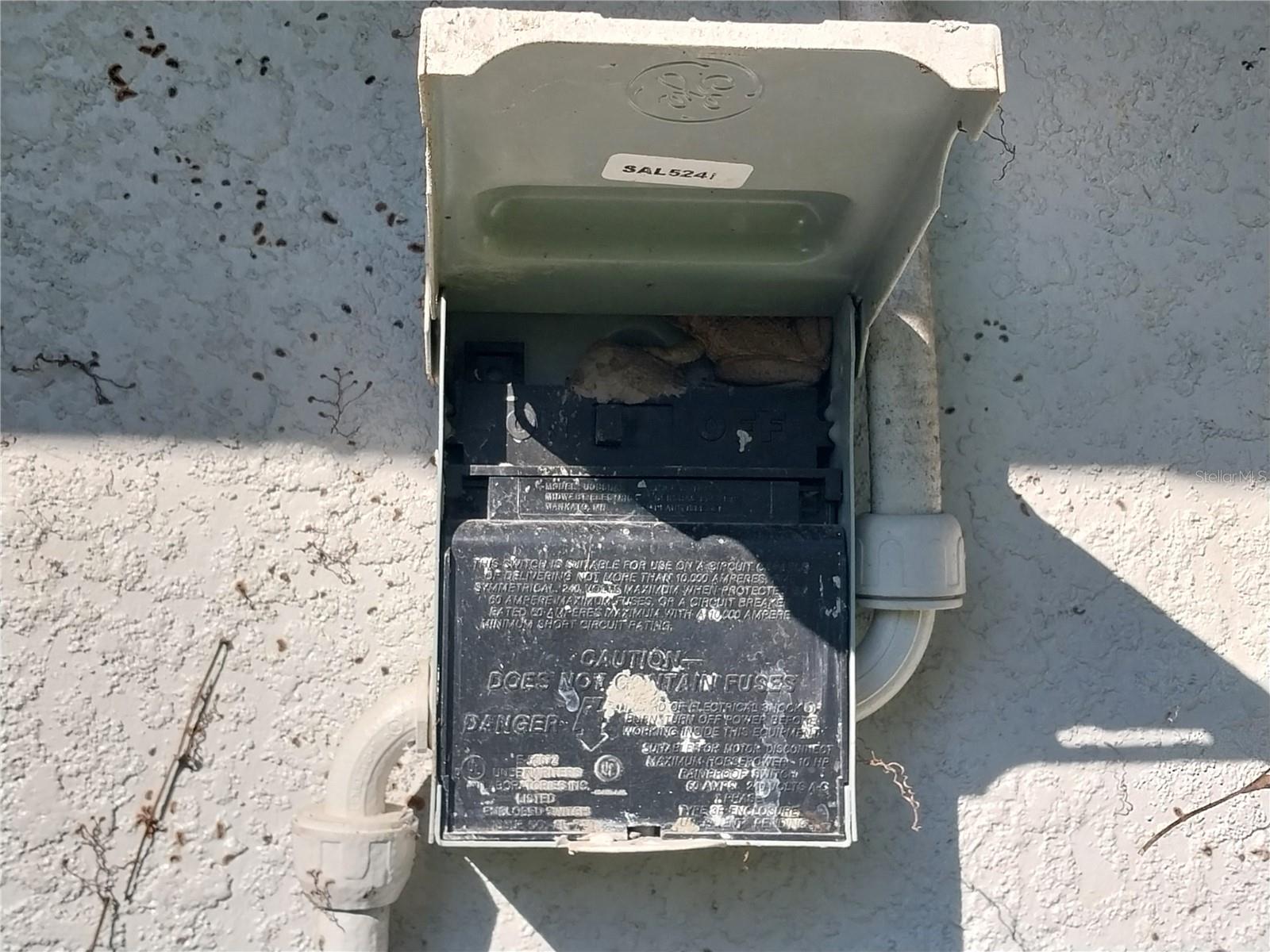 CINDY LANE MOBILE COURT - Residential