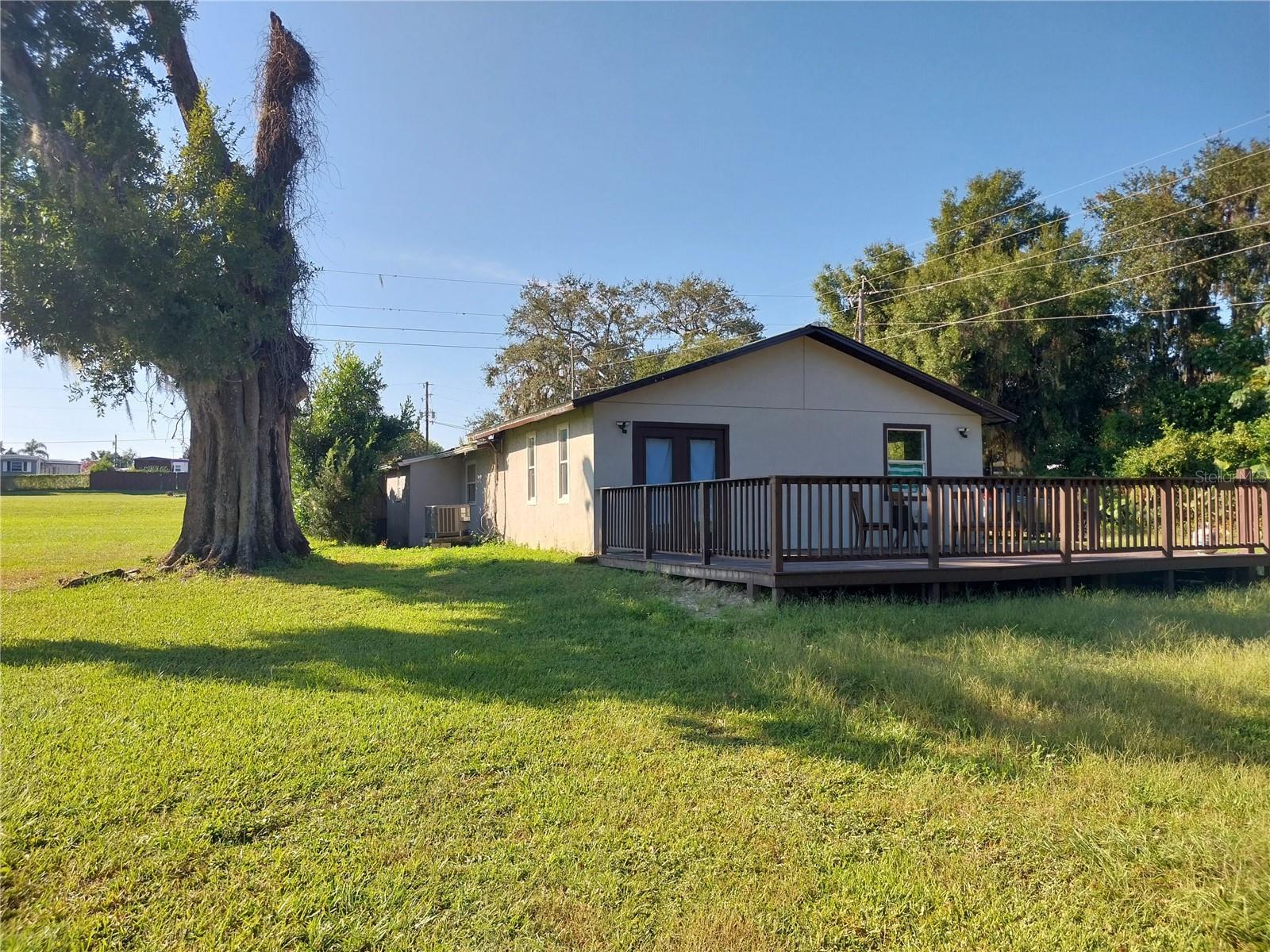 CINDY LANE MOBILE COURT - Residential