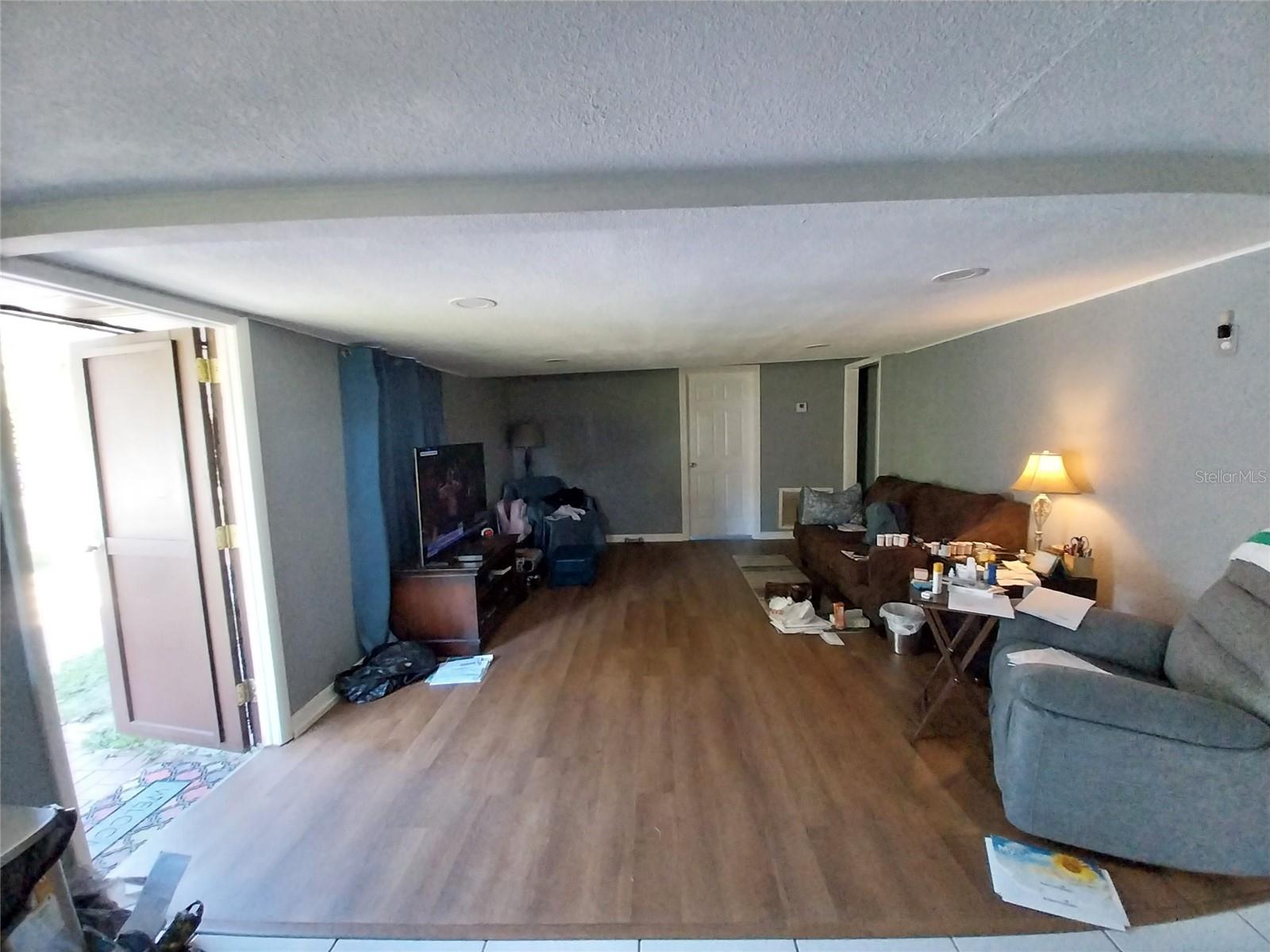 CINDY LANE MOBILE COURT - Residential