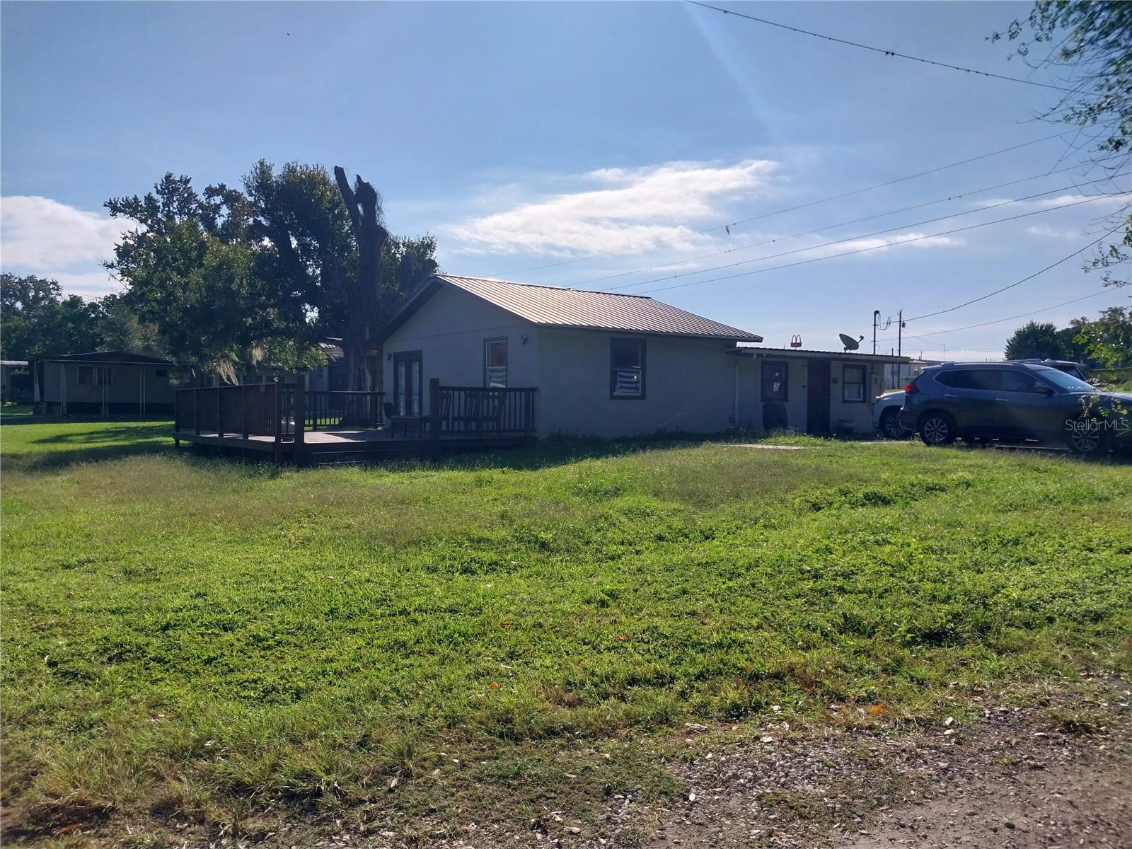 CINDY LANE MOBILE COURT - Residential