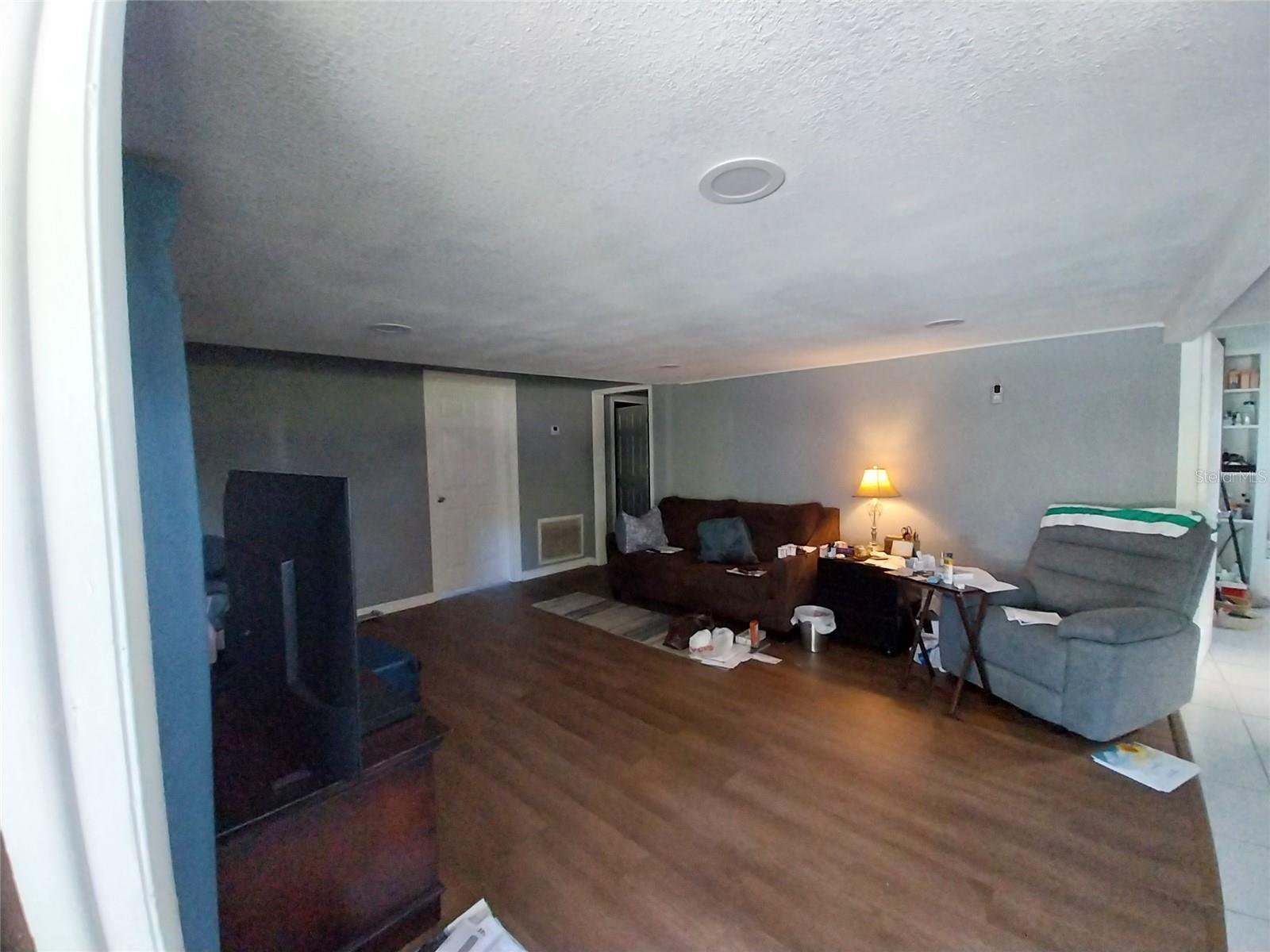 CINDY LANE MOBILE COURT - Residential