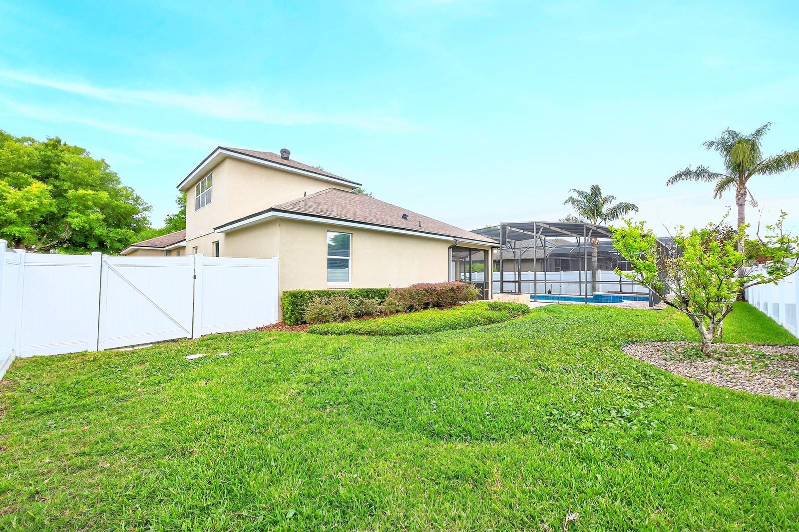 EMERALD ESTATES - Residential