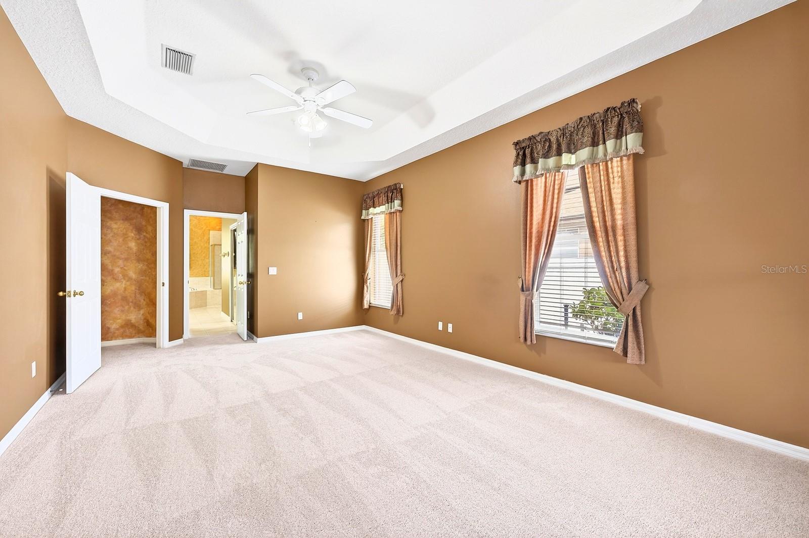 EMERALD ESTATES - Residential