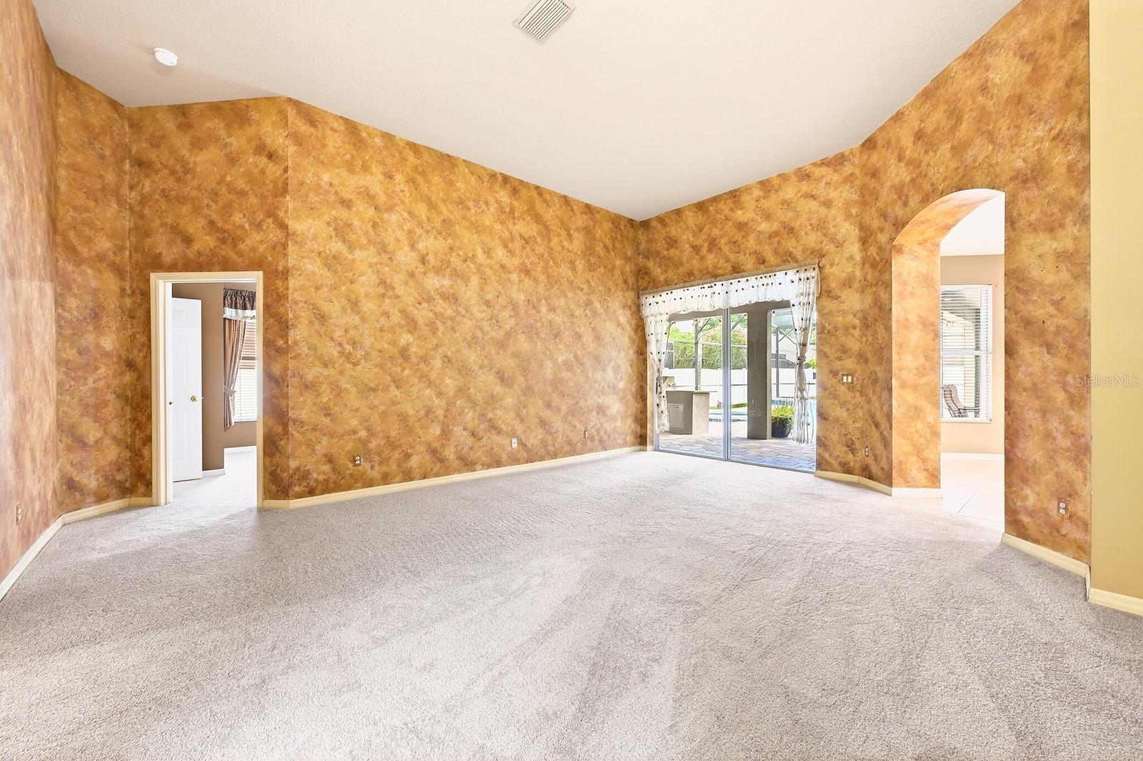 EMERALD ESTATES - Residential