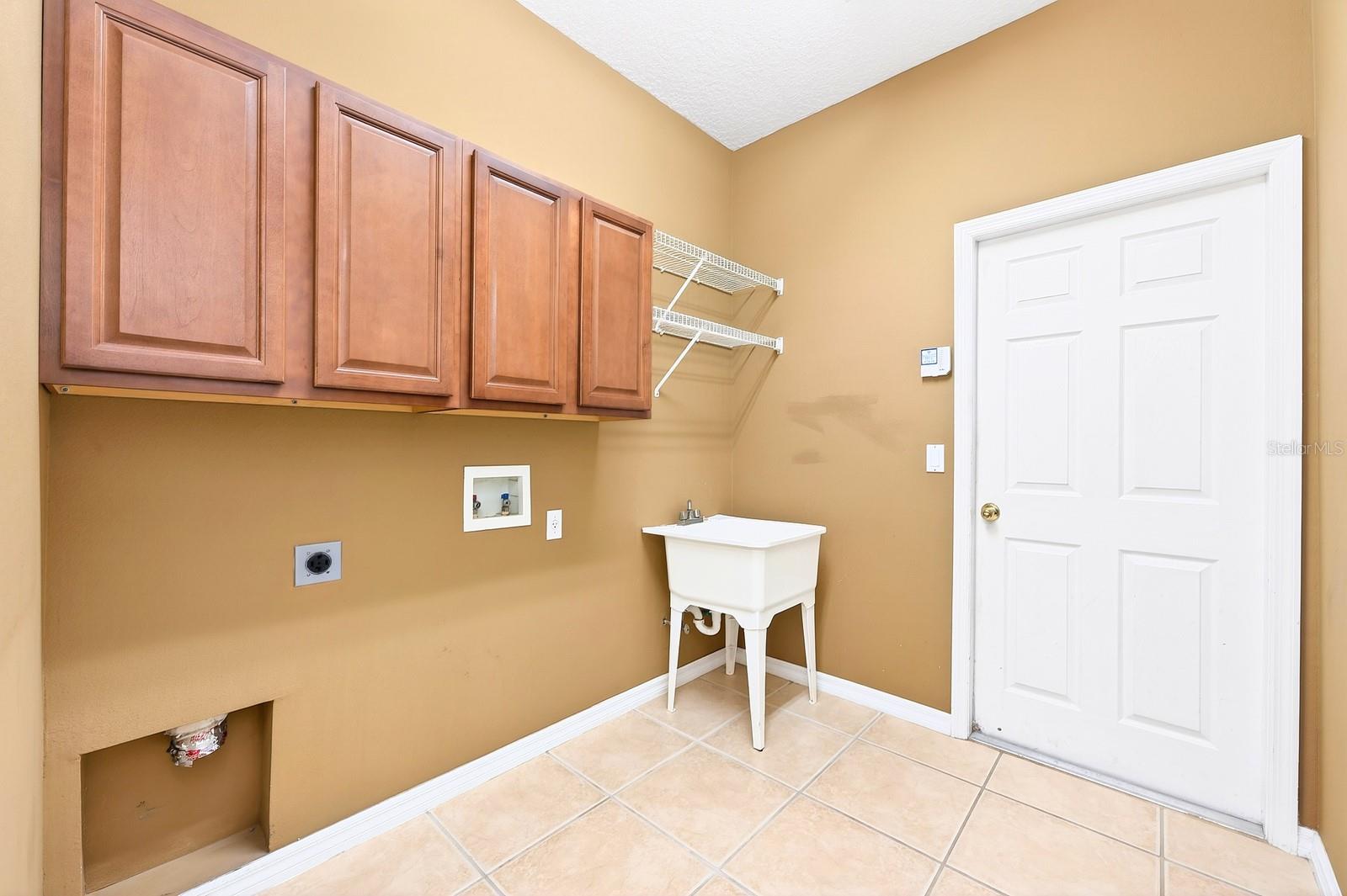 EMERALD ESTATES - Residential