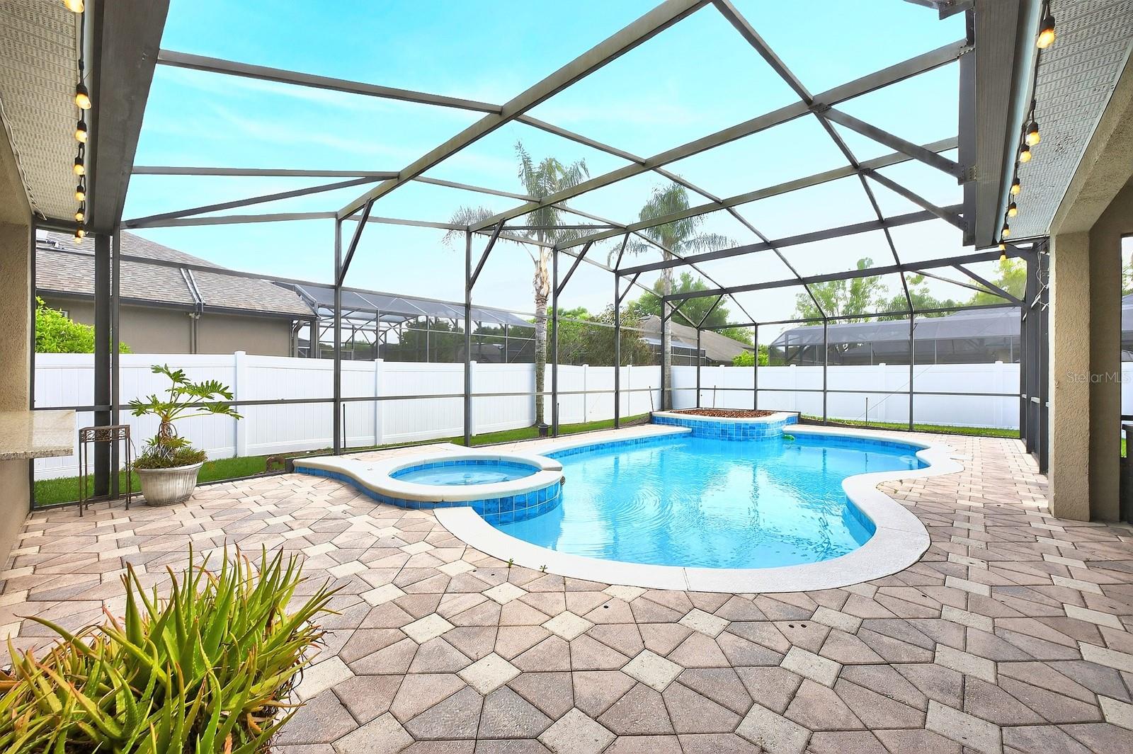 EMERALD ESTATES - Residential