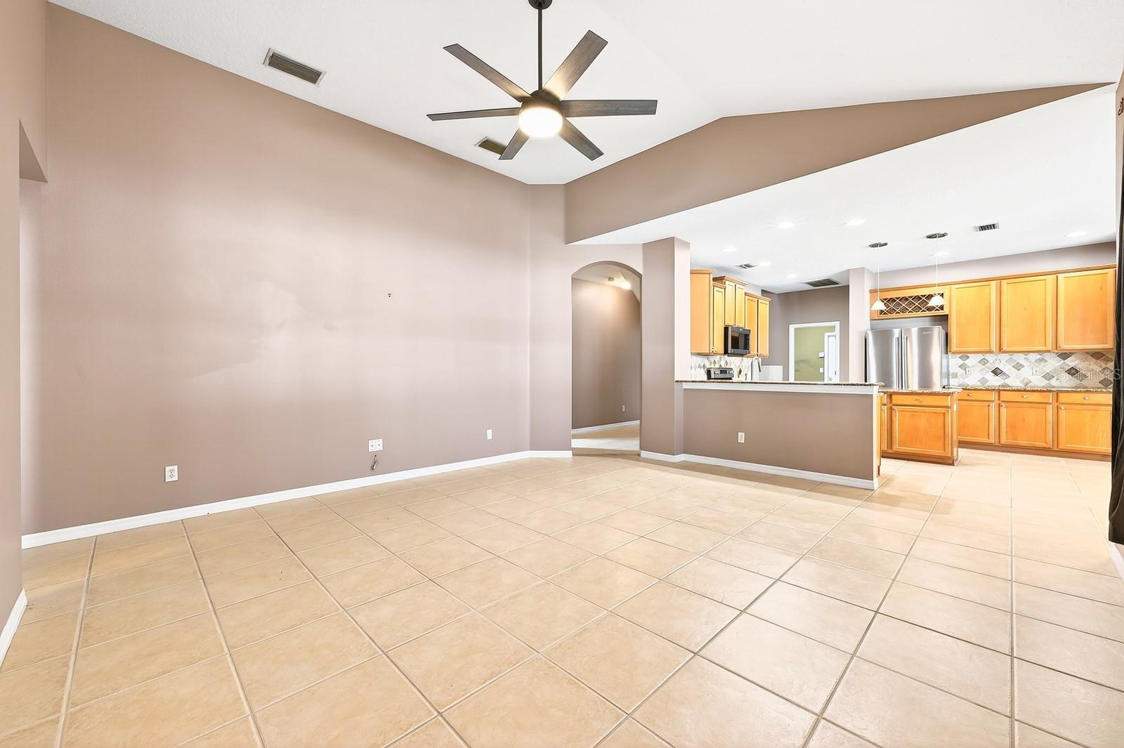 EMERALD ESTATES - Residential