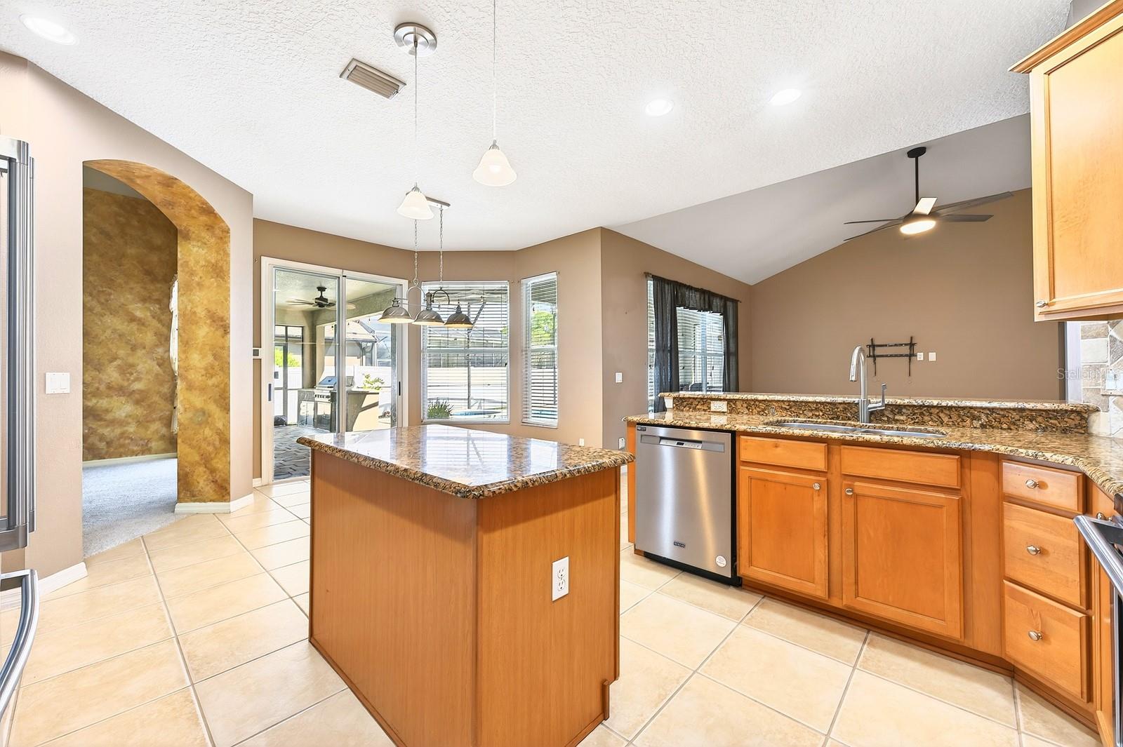 EMERALD ESTATES - Residential