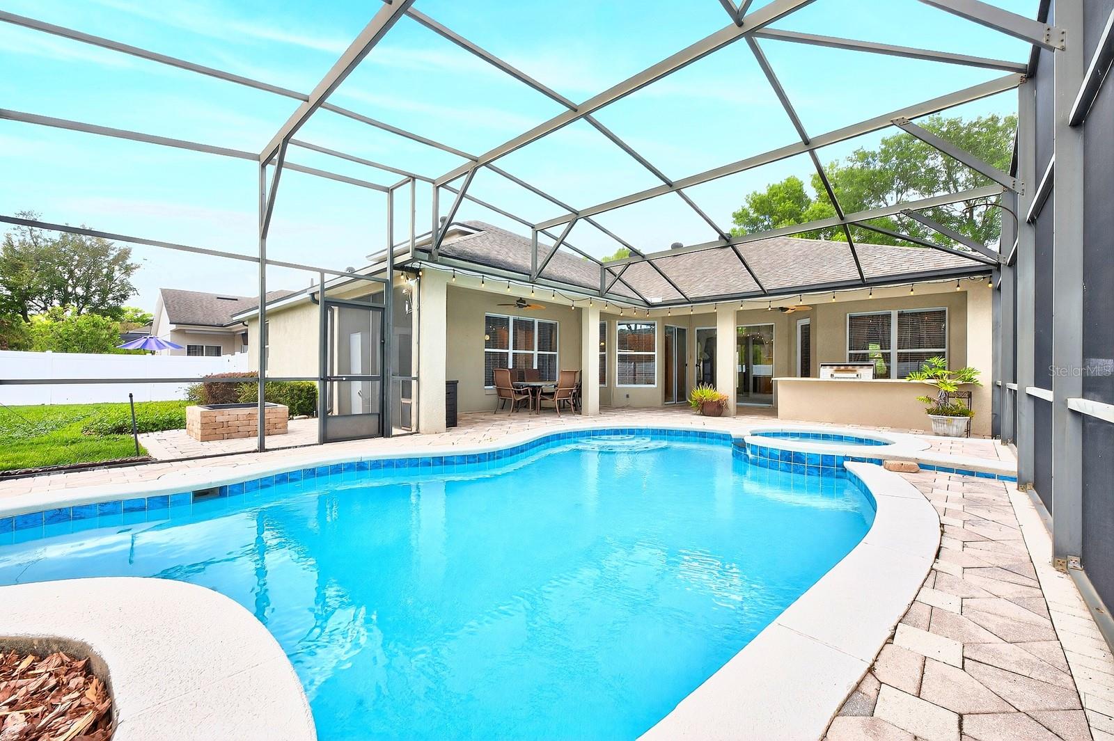 EMERALD ESTATES - Residential