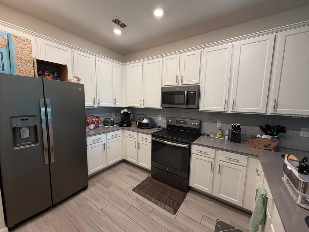 Photo of 9896 Red Eagle Drive, Orlando, FL 32825 (MLS # O6416778)