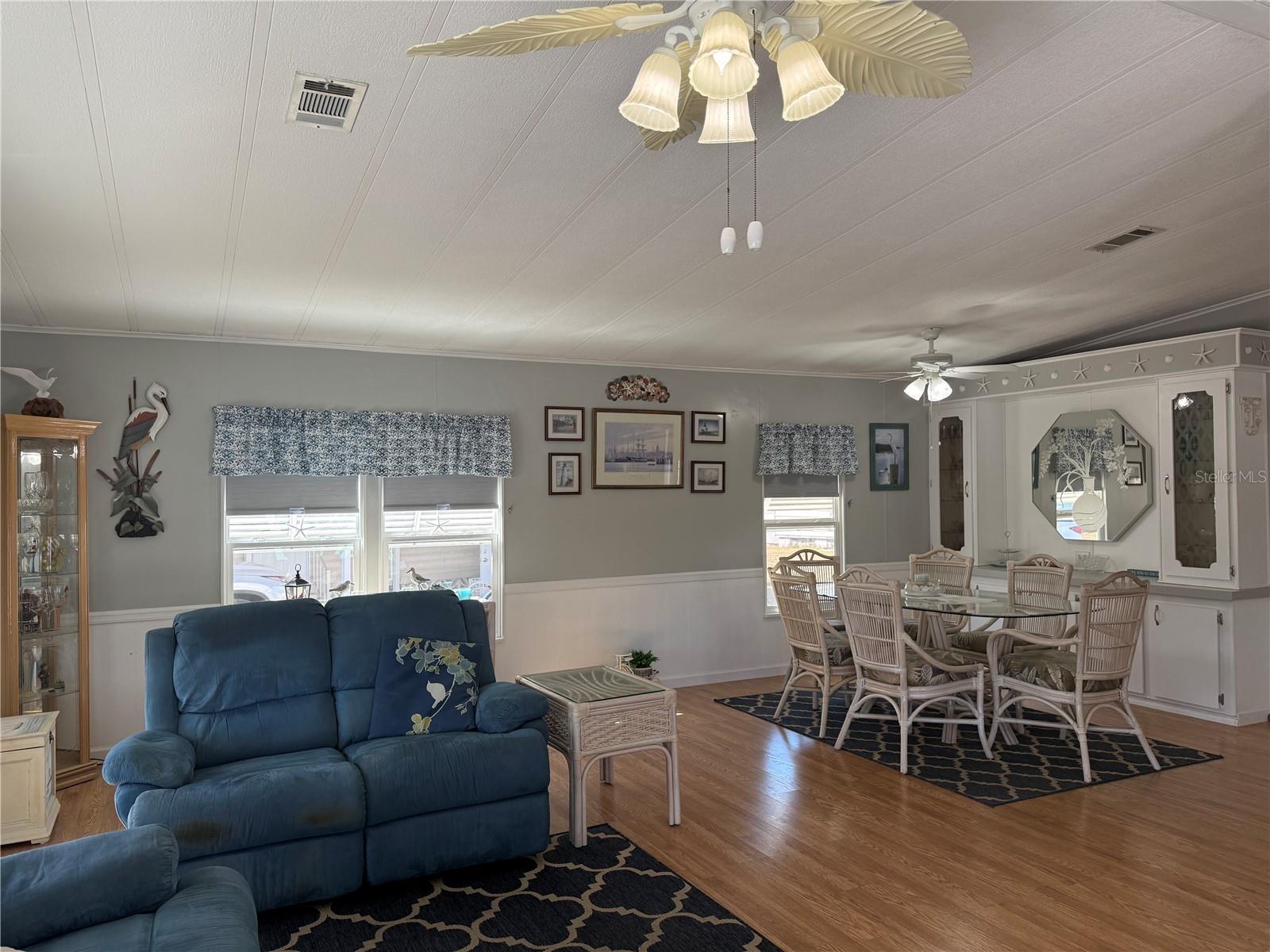 HOLIDAY PARK - Residential