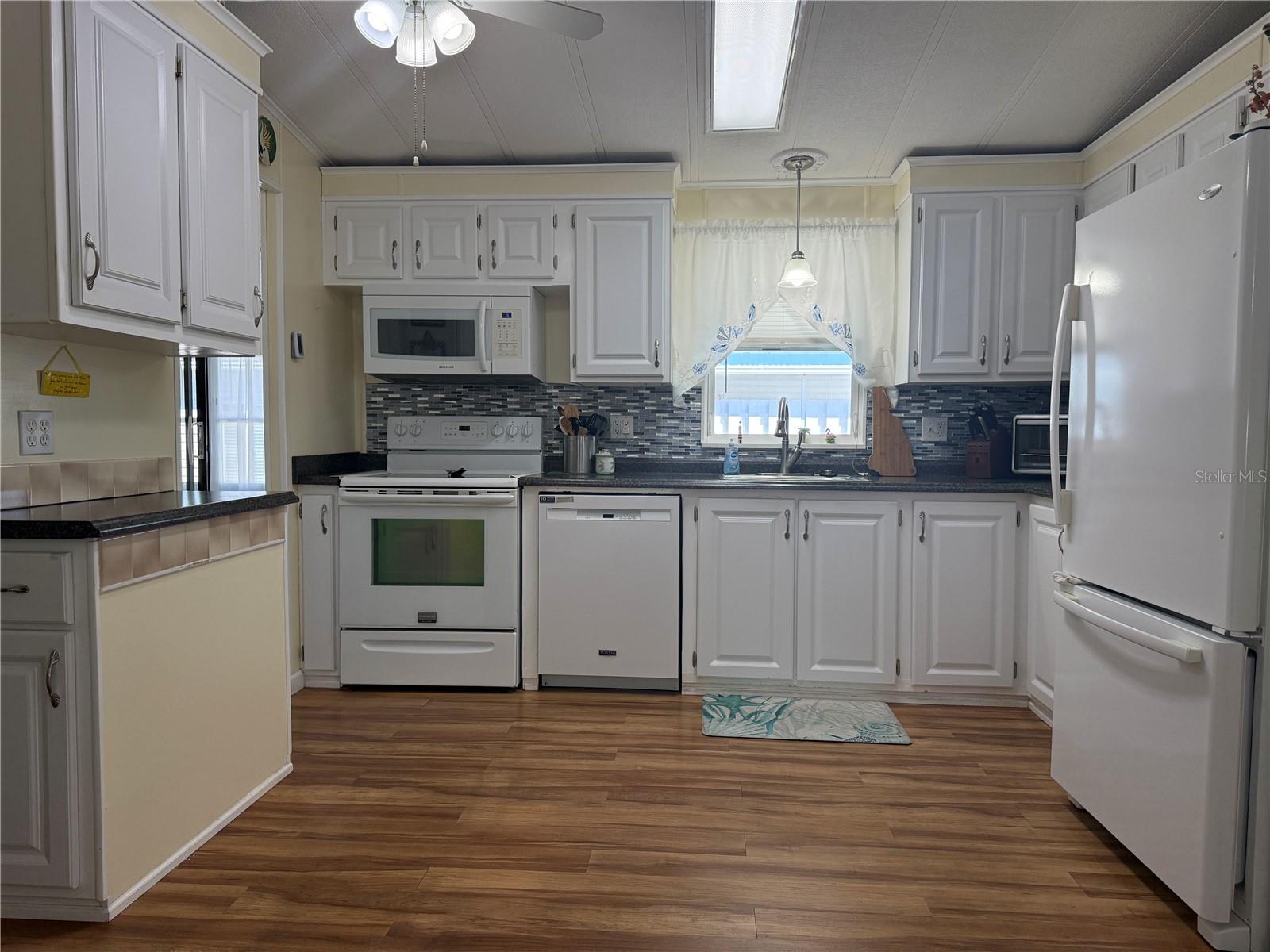 HOLIDAY PARK - Residential