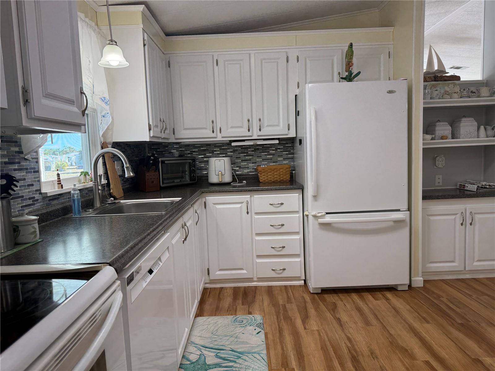 HOLIDAY PARK - Residential