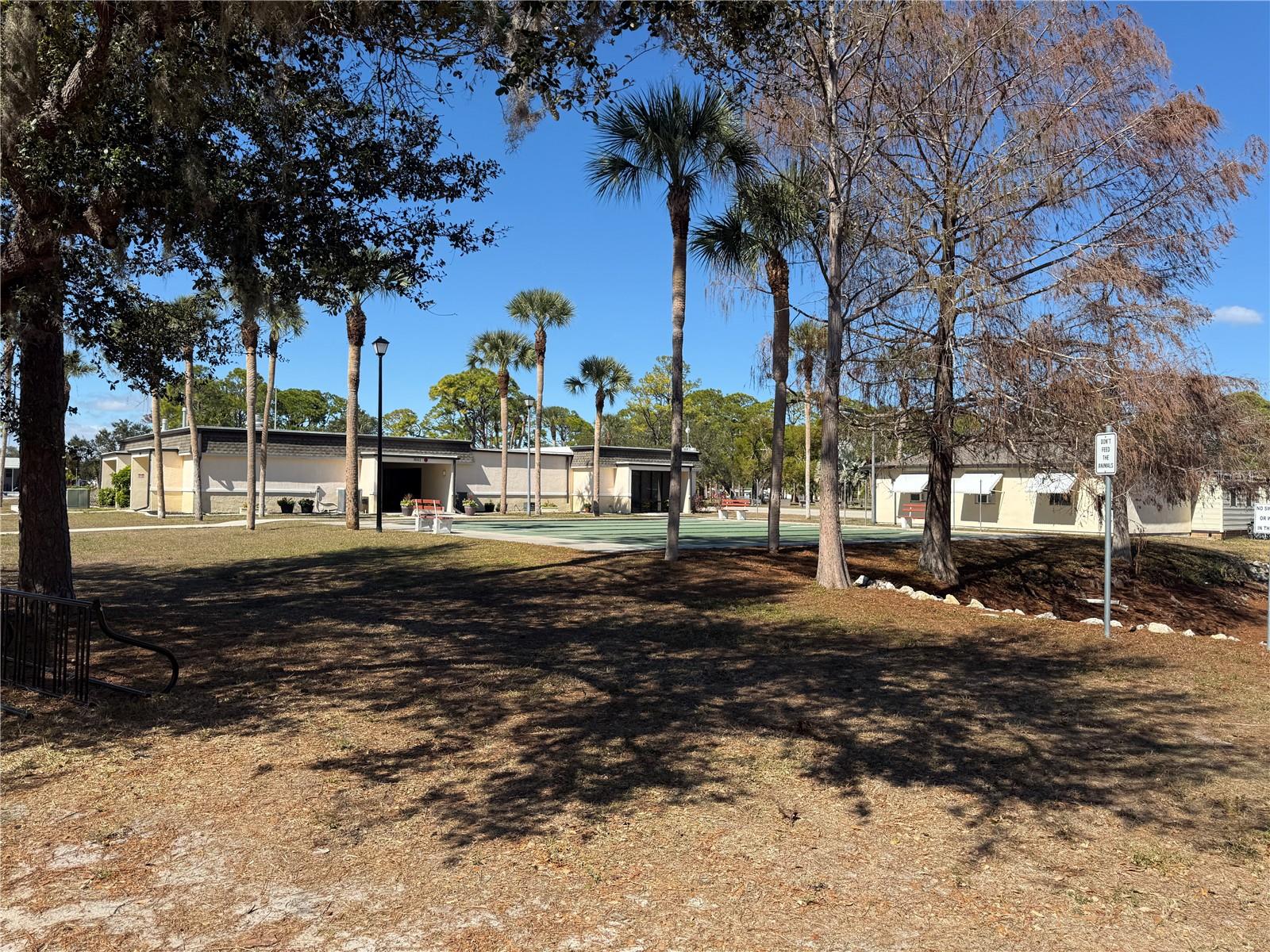 HOLIDAY PARK - Residential