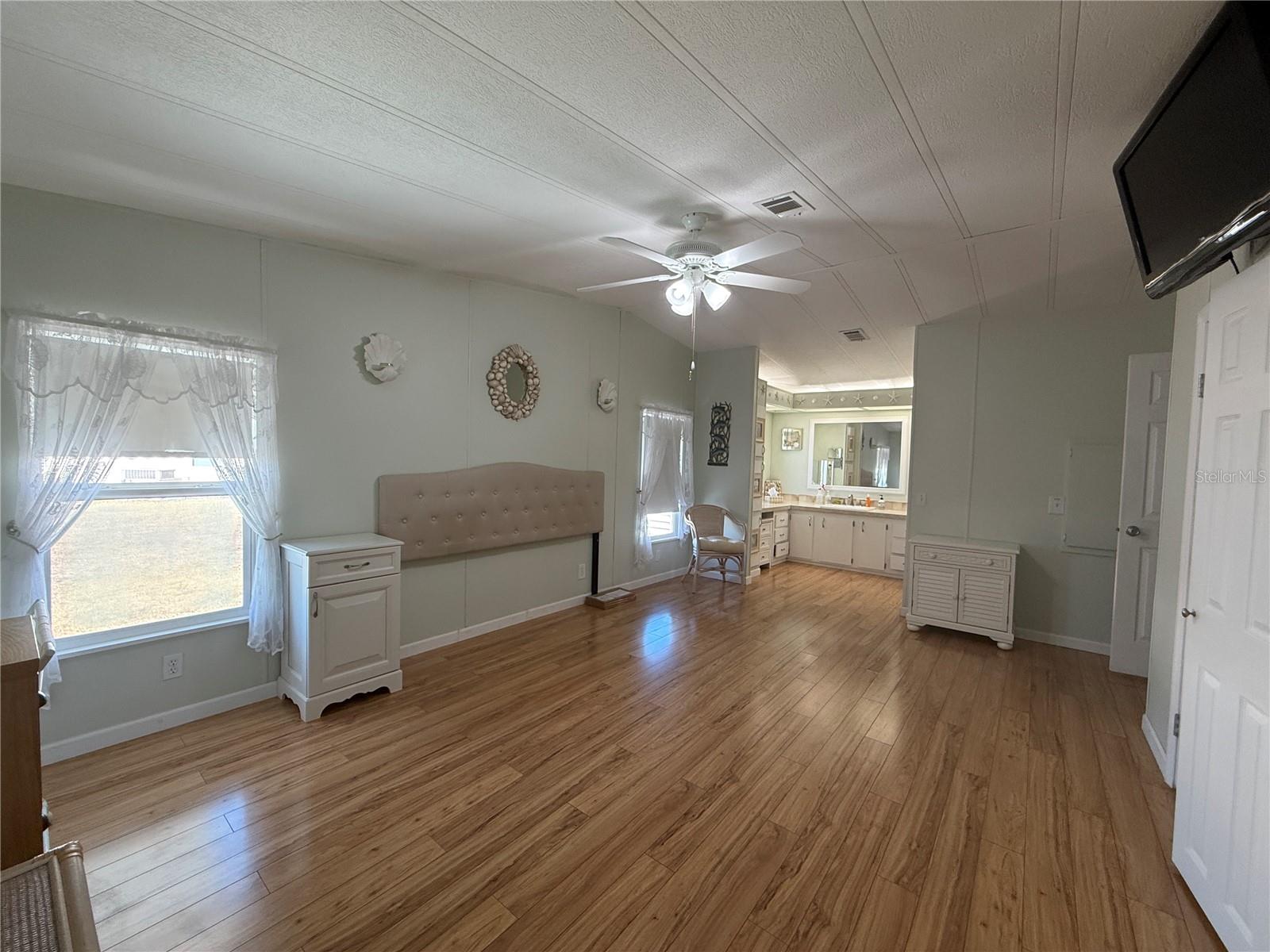 HOLIDAY PARK - Residential