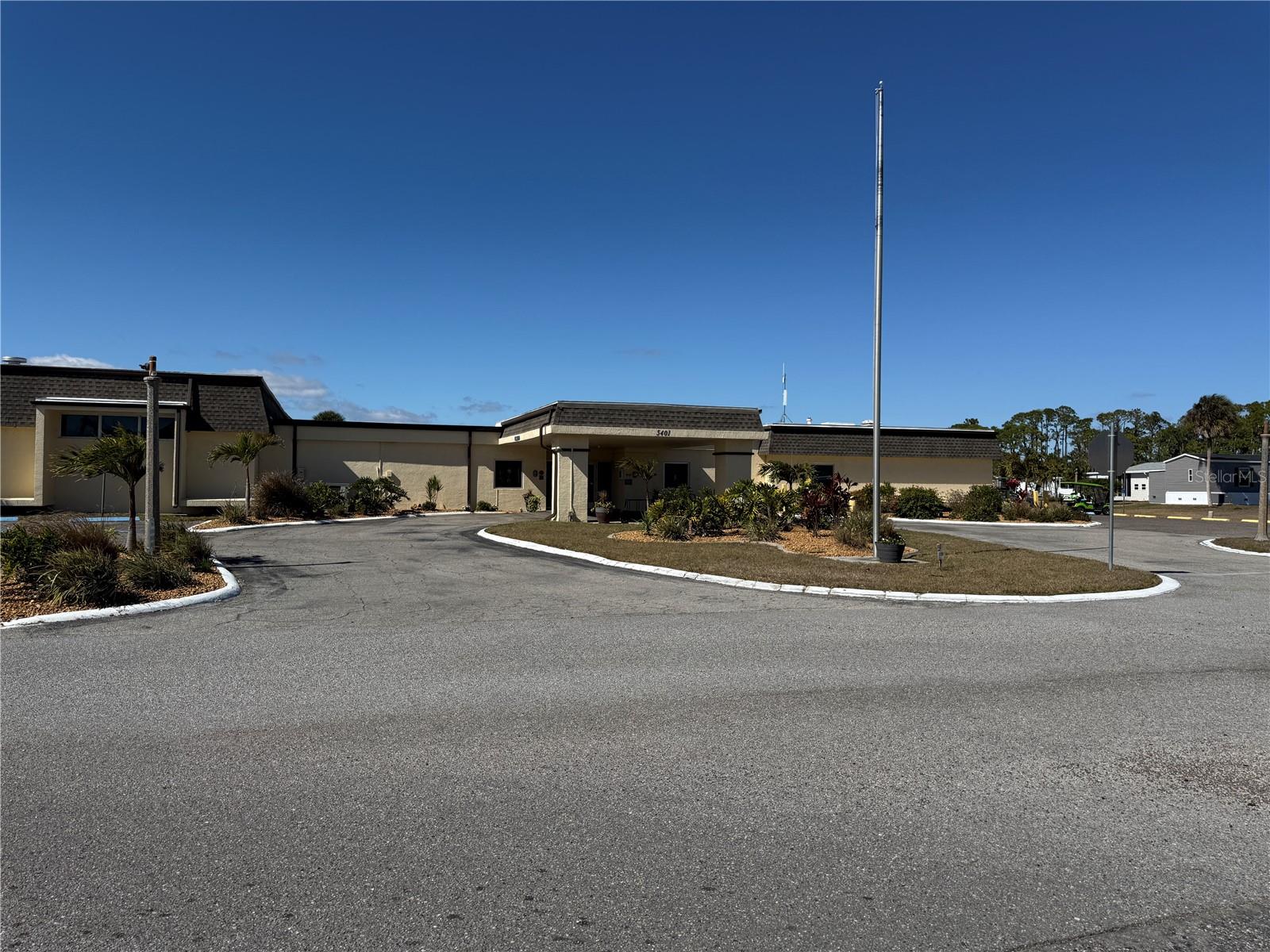 HOLIDAY PARK - Residential