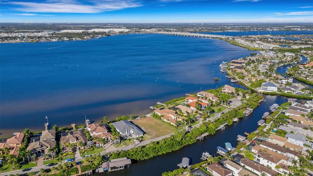 Photo of 4111 Hawk Island Drive, Bradenton, FL 34208 (MLS # A4676703)