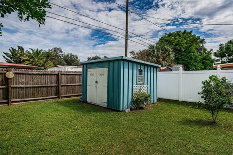 A home in SEMINOLE