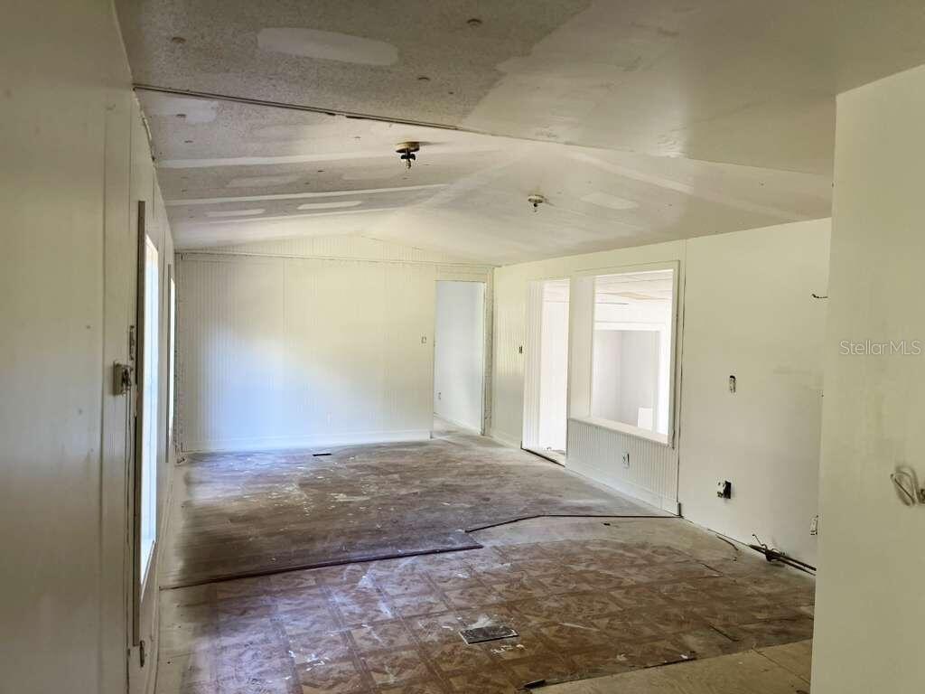 WOODS RANCHING & FARMING TRACTS - Residential