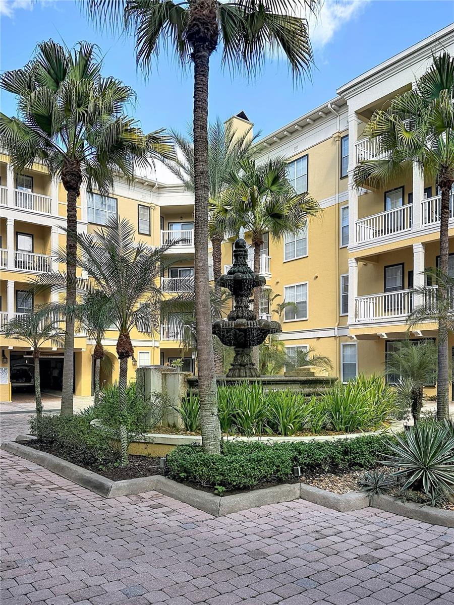 Casas a venda 1 - Jen Dantas 860 N ORANGE AVENUE 401