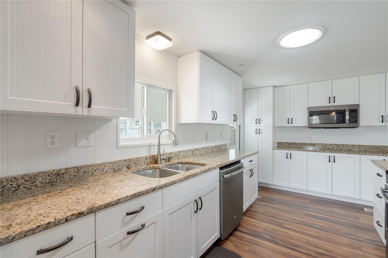 HARBOR COVE - Residential