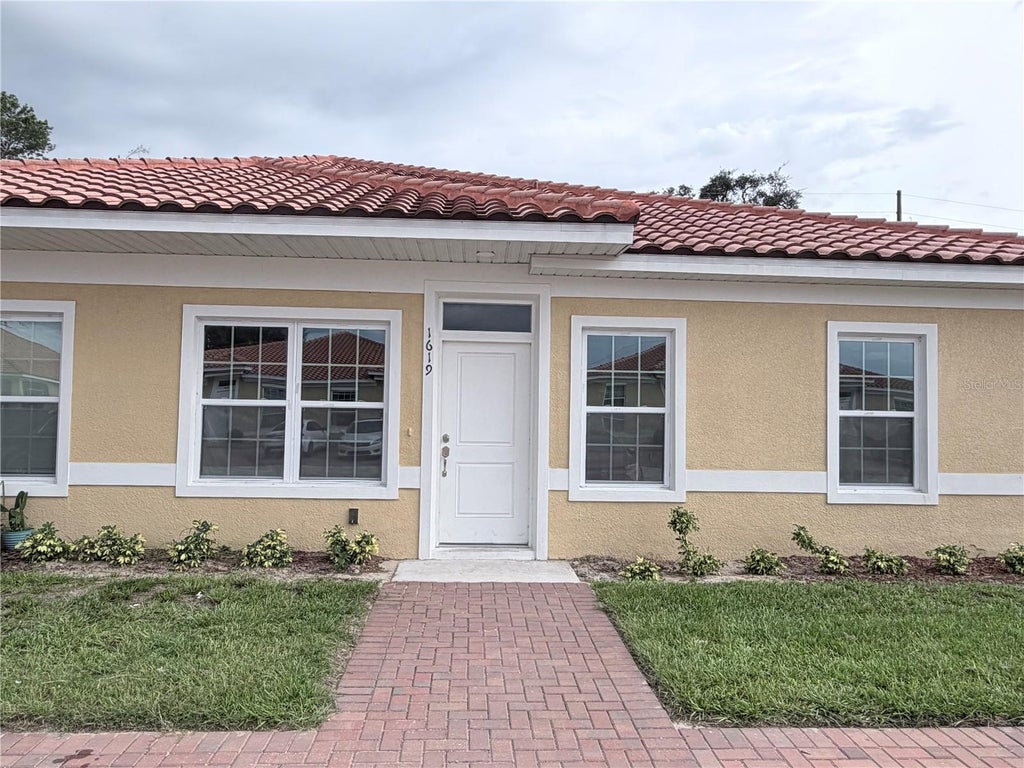 Photo of 1619 Cumin Drive, Poinciana, FL 34759 (MLS # S5156325)