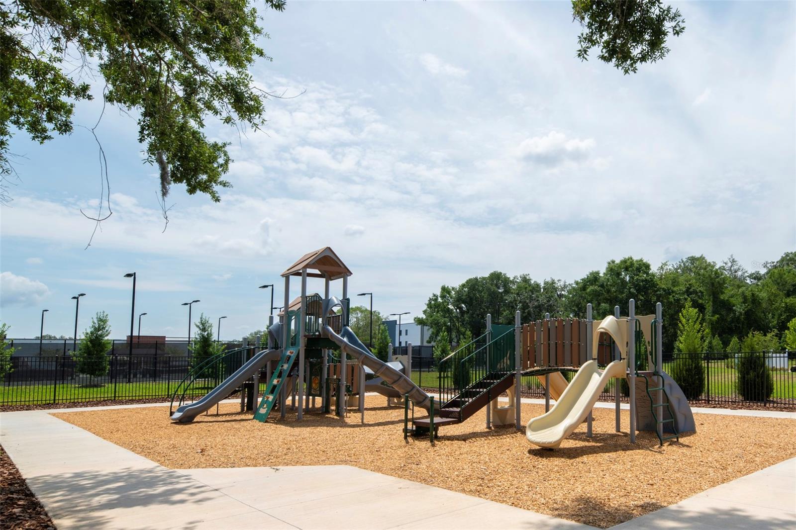 ABBOTT SQUARE - Residential