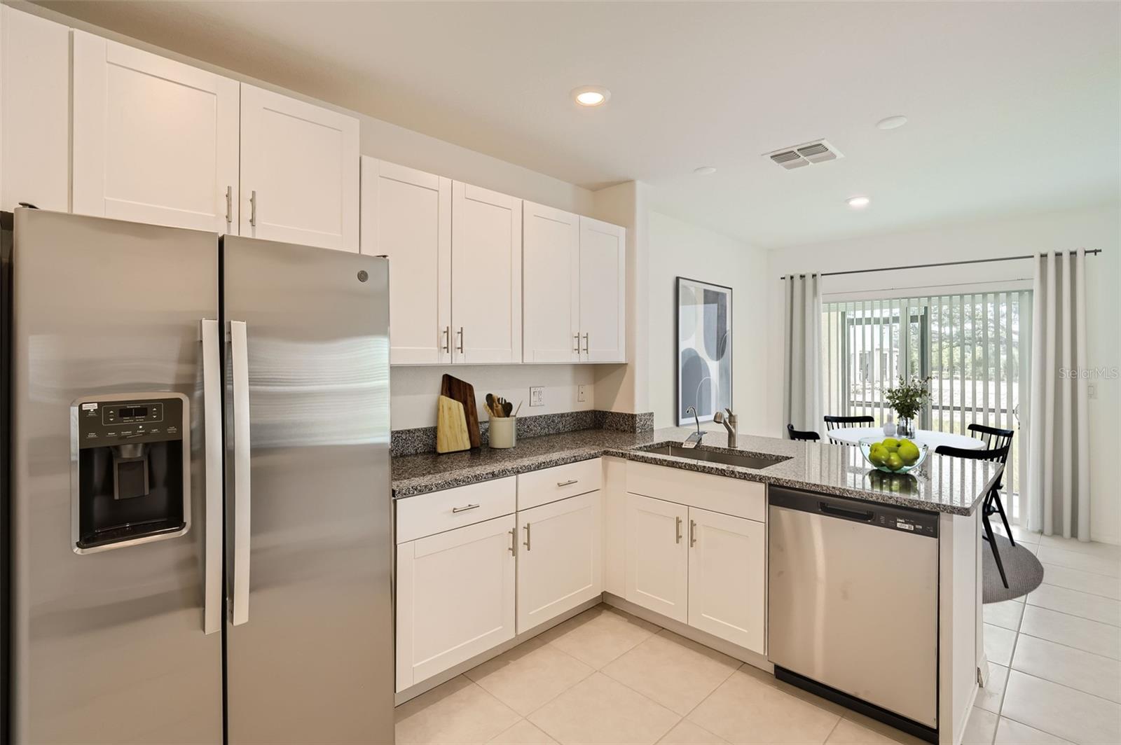 ABBOTT SQUARE - Residential