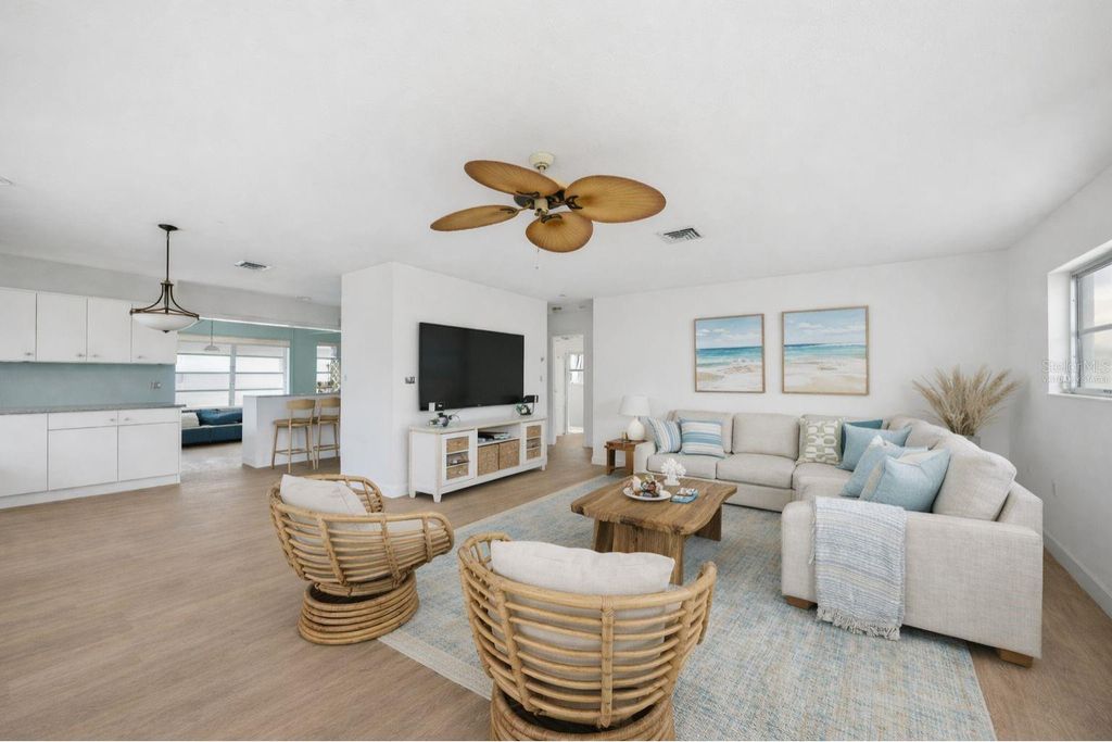 Photo of 40 Pearl Street #40, Englewood, FL 34223 (MLS # D6146151)