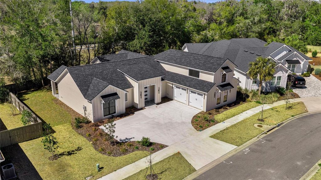 Photo of 1044 SW 120th Drive, Gainesville, FL 32607 (MLS # A4683873)