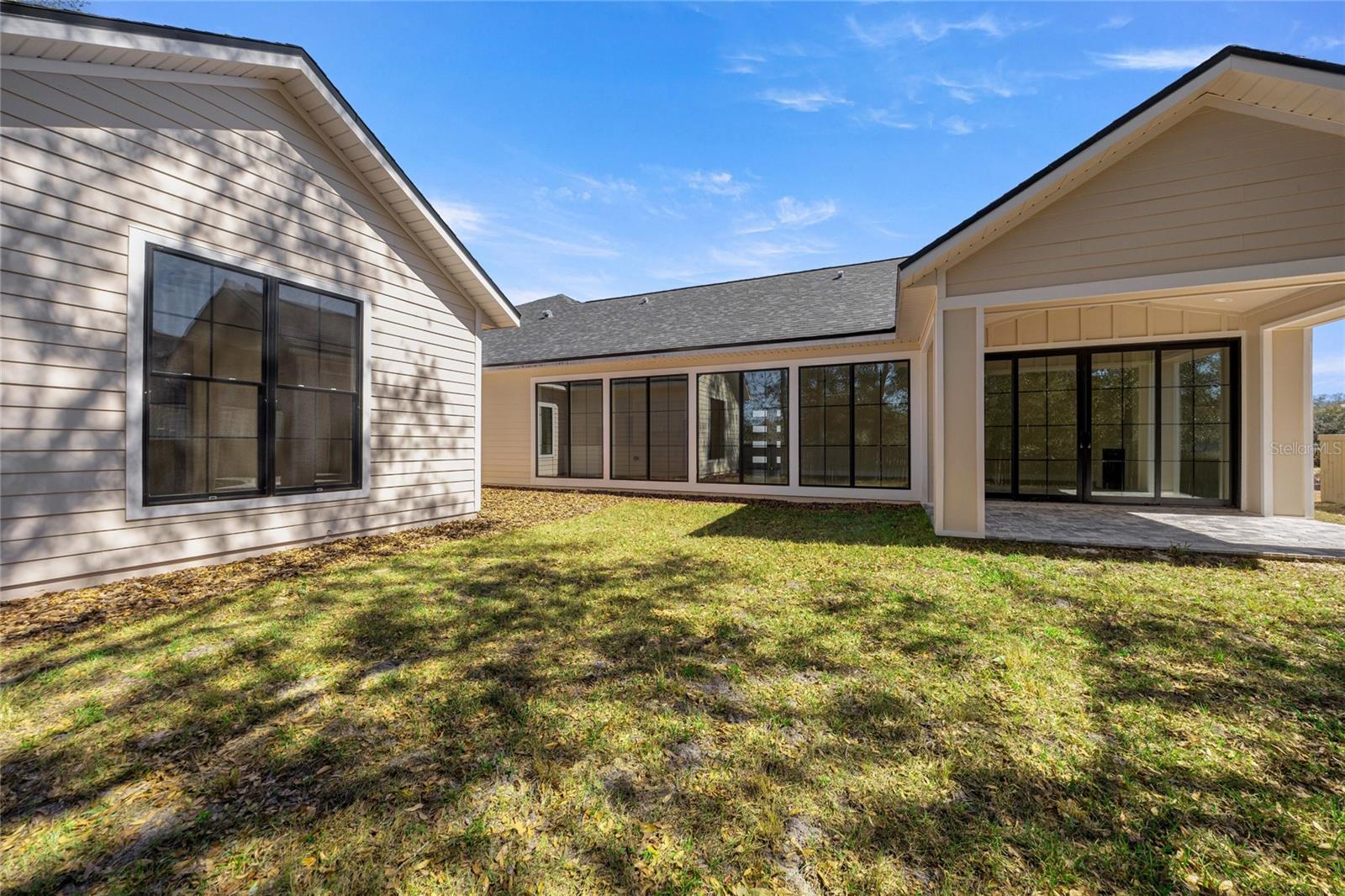 GLORIAS WAY - Residential