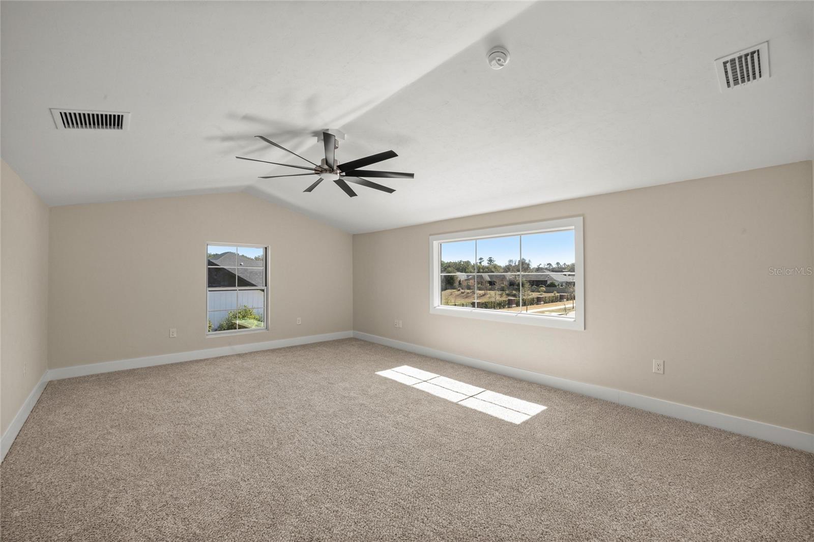 GLORIAS WAY - Residential