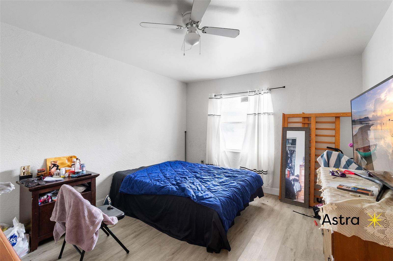 RENWICK ERLE SUB 2 - Residential Income