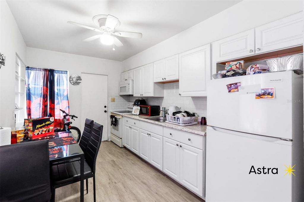 Photo of St Petersburg, FL 33705 (MLS # TB8486004)