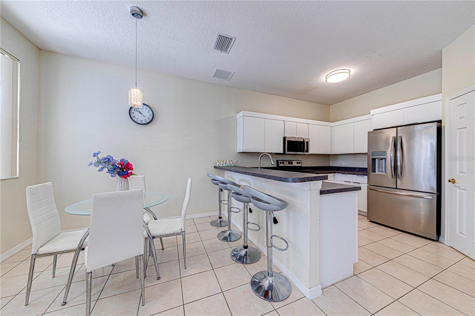 CALABAY PARC - Residential Lease