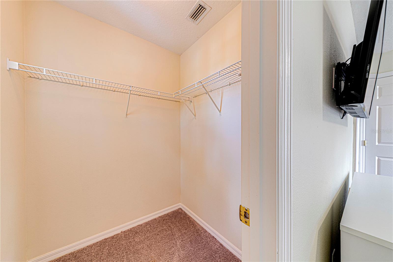 CALABAY PARC - Residential Lease