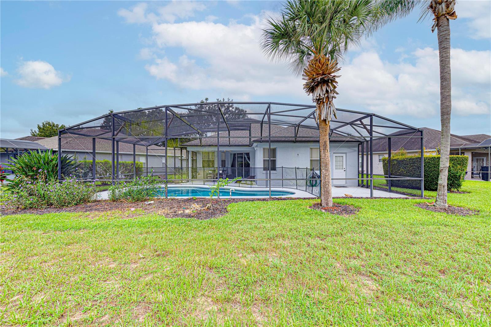 CALABAY PARC - Residential Lease