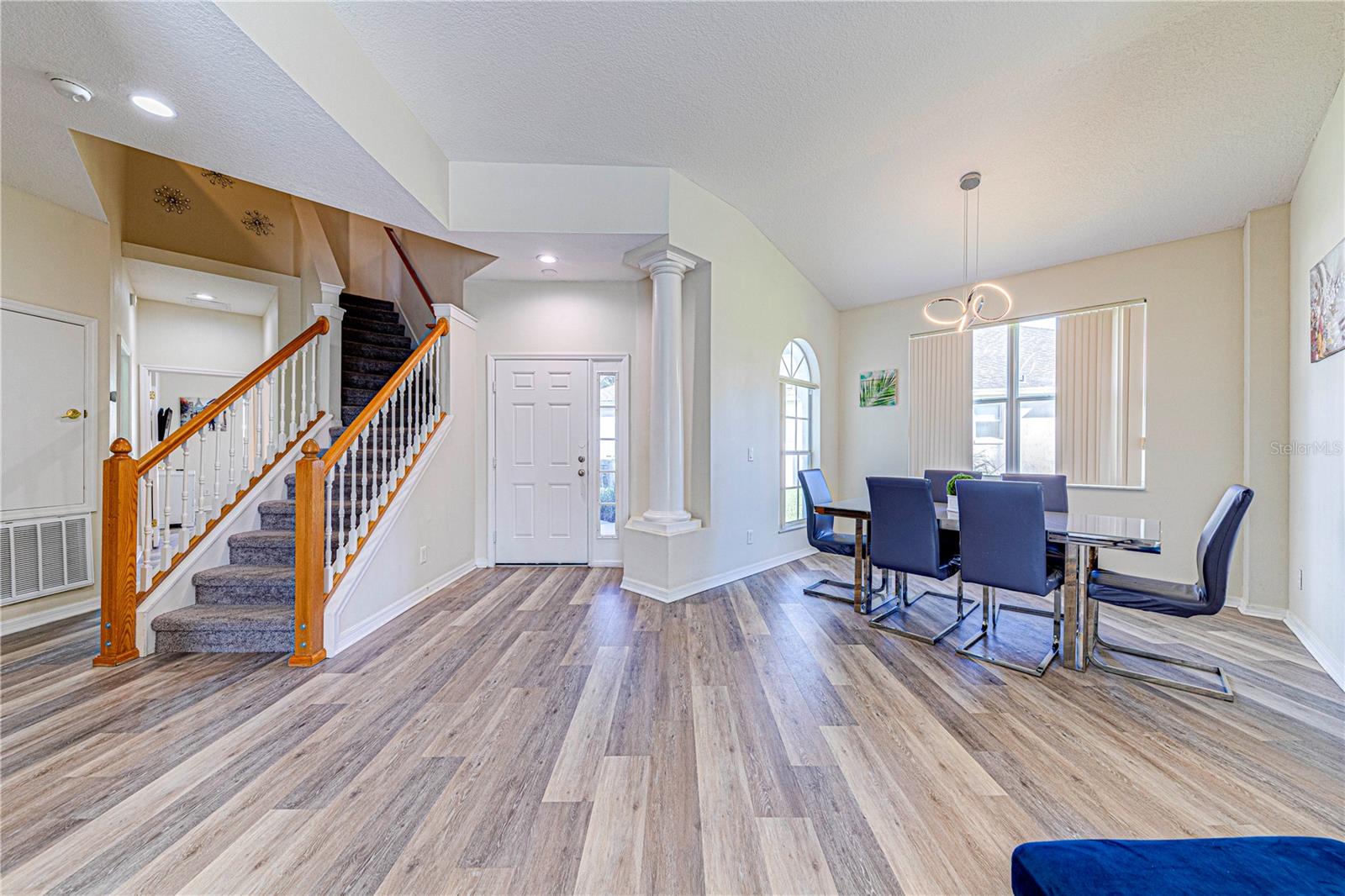 CALABAY PARC - Residential Lease