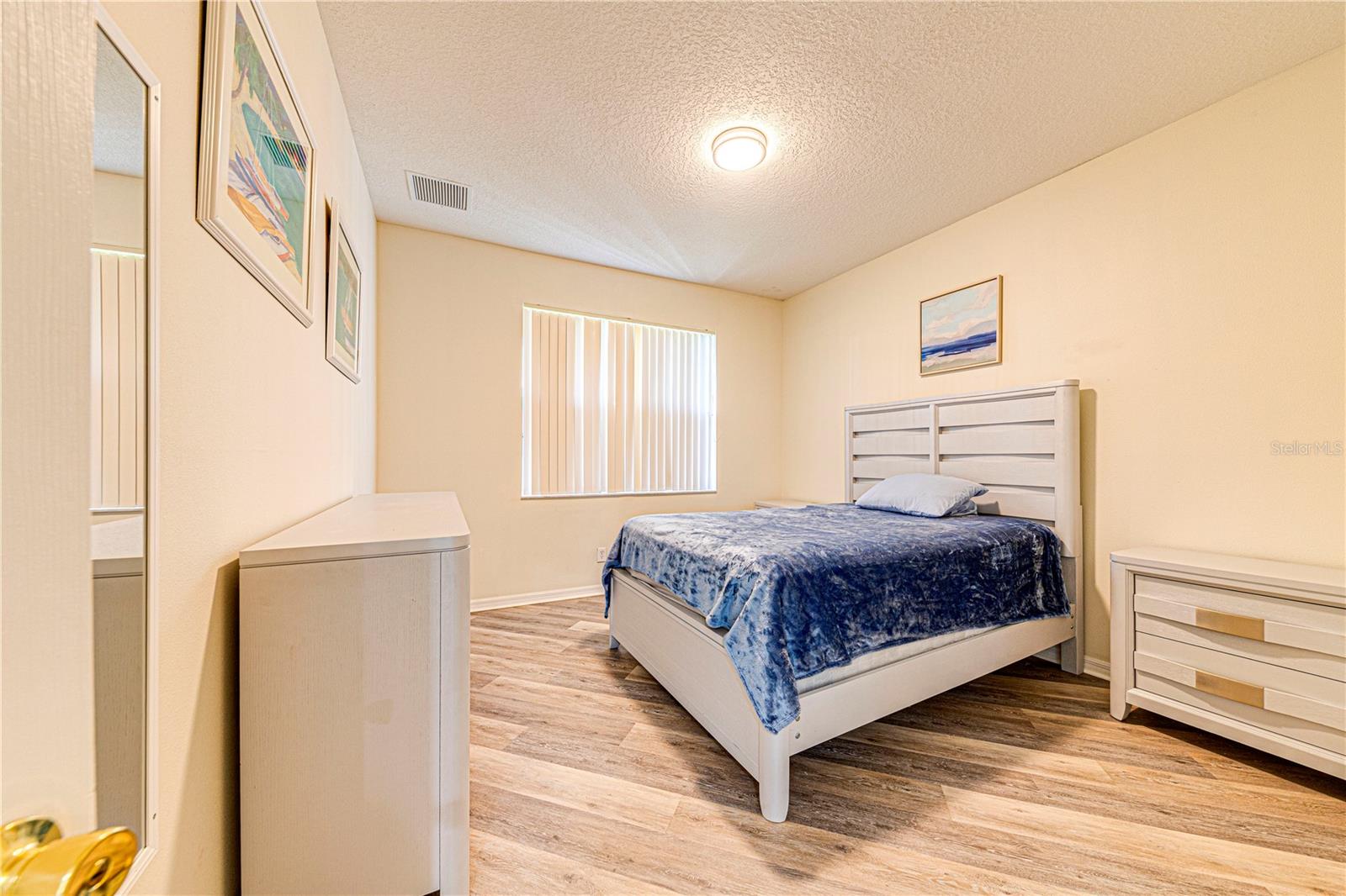 CALABAY PARC - Residential Lease