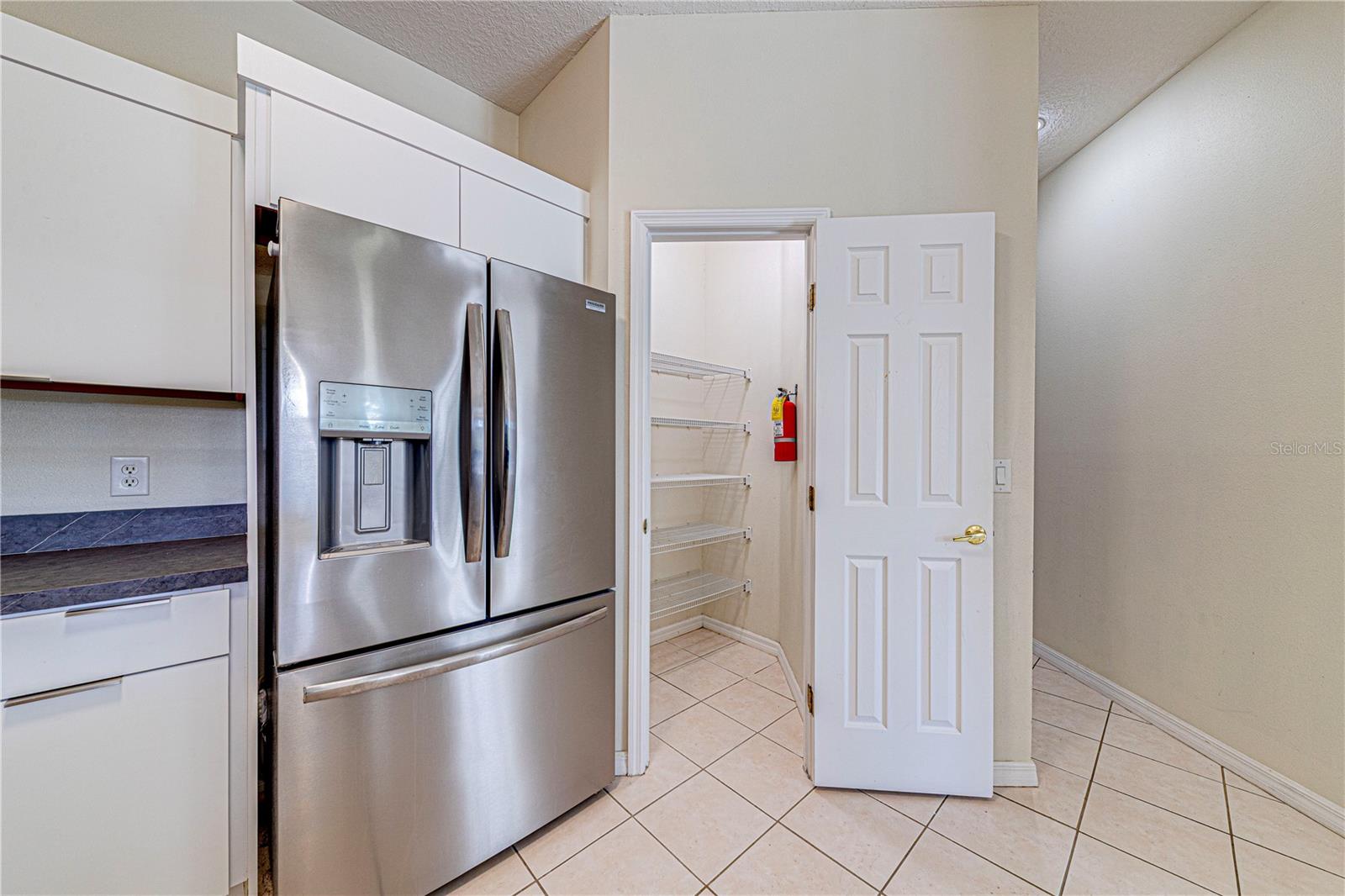 CALABAY PARC - Residential Lease