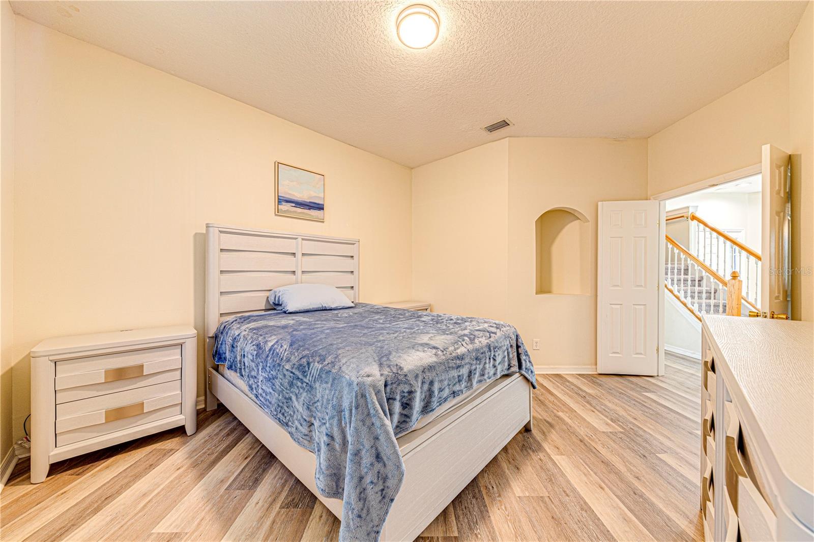CALABAY PARC - Residential Lease